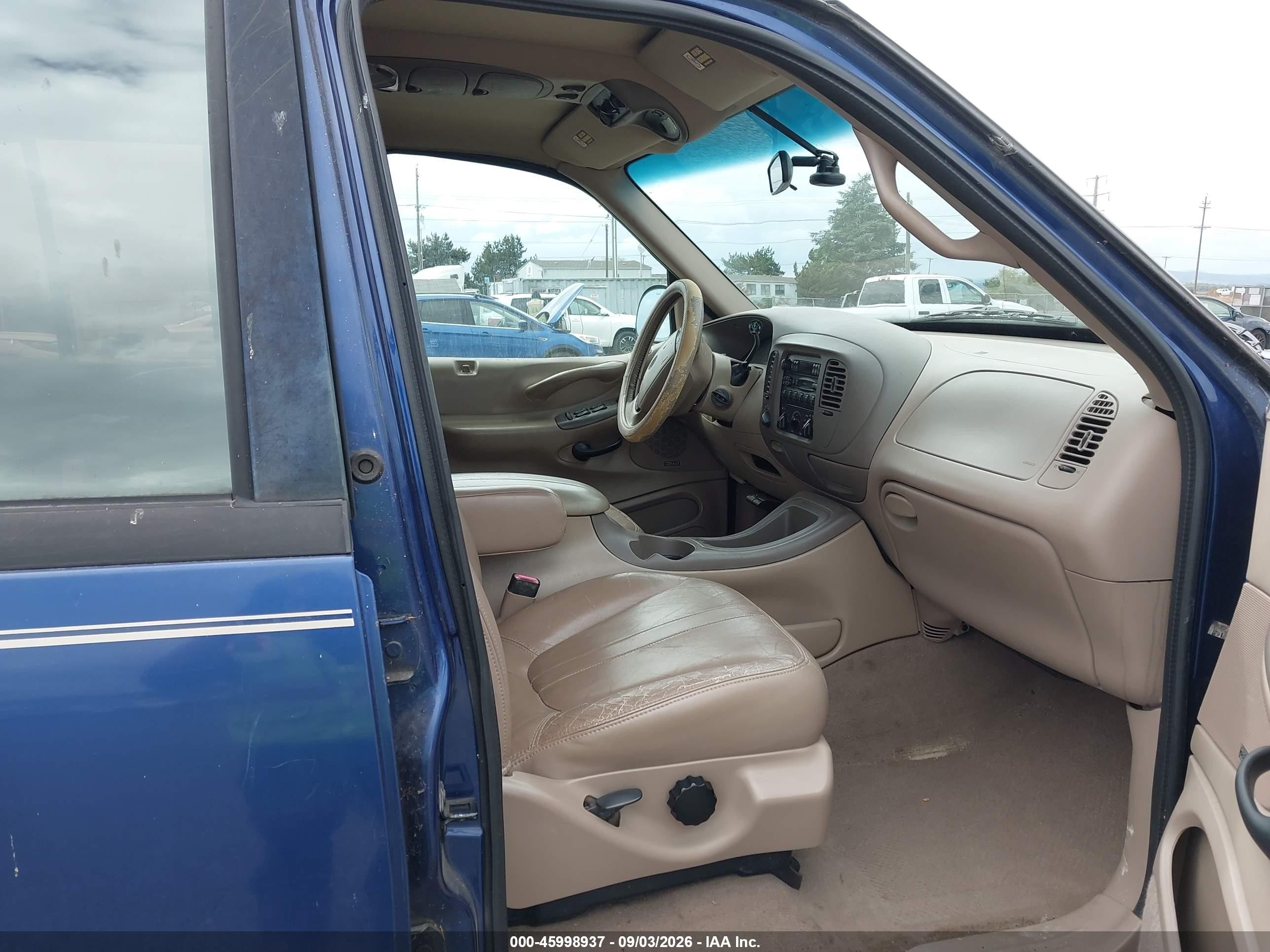 1997 Ford Expedition Eddie Bauer/xlt Blue vin: 1FMFU18LXVLB26211