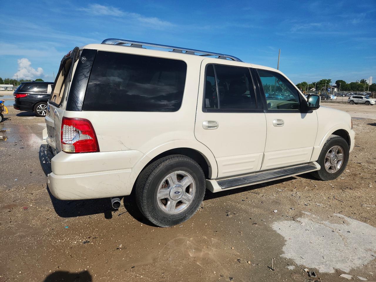 2006 Ford Expedition Limited Белый vin: 1FMFU19506LA72290