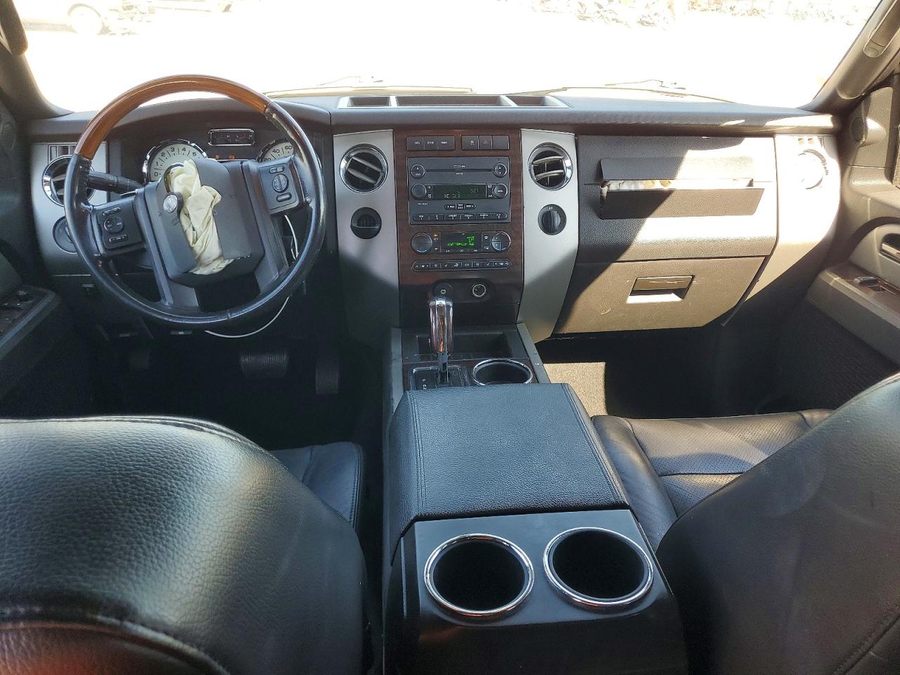 2007 Ford Expedition Limited White vin: 1FMFU19507LA66636
