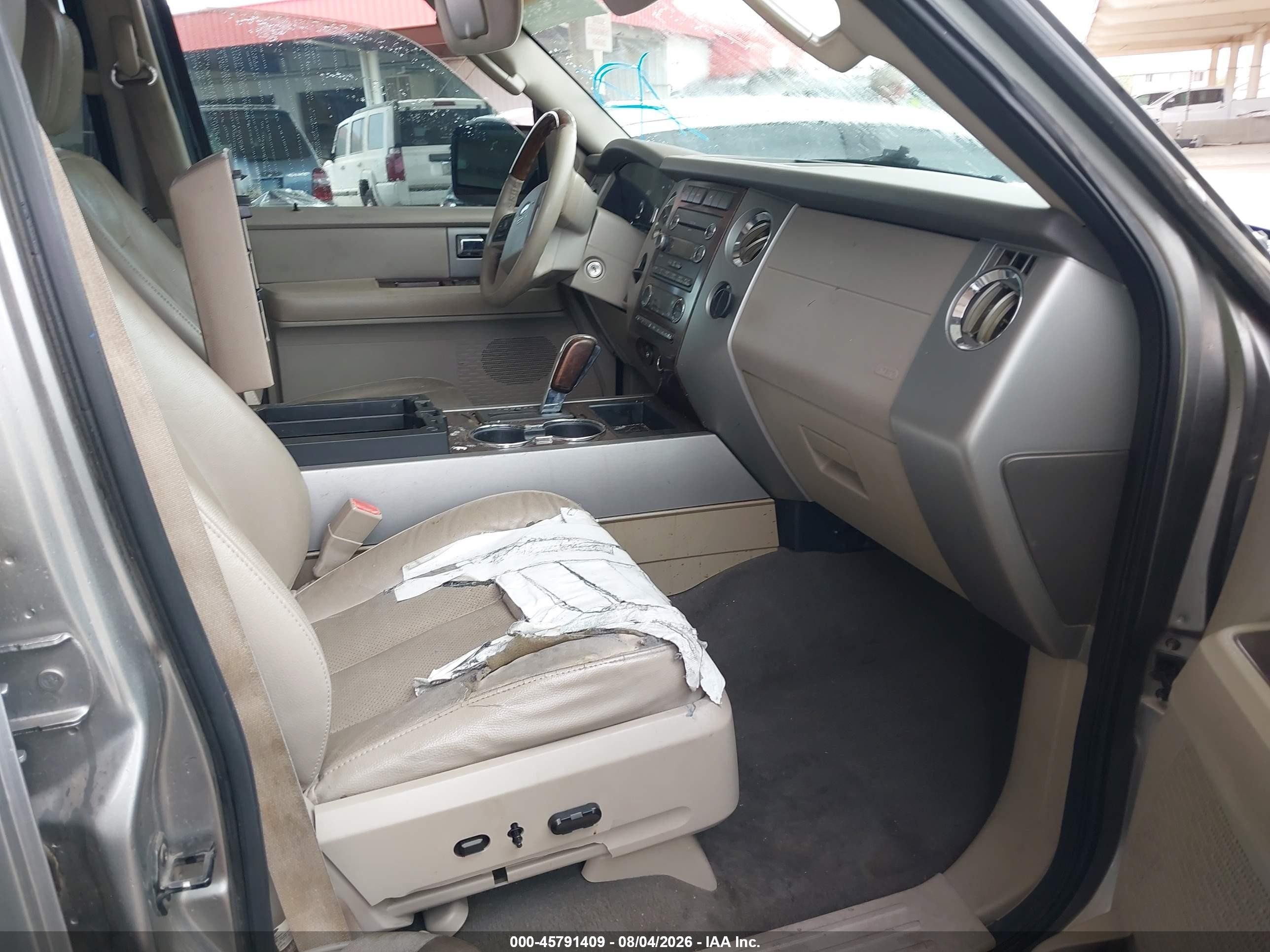 2008 Ford Expedition Limited Tan vin: 1FMFU19508LA00881