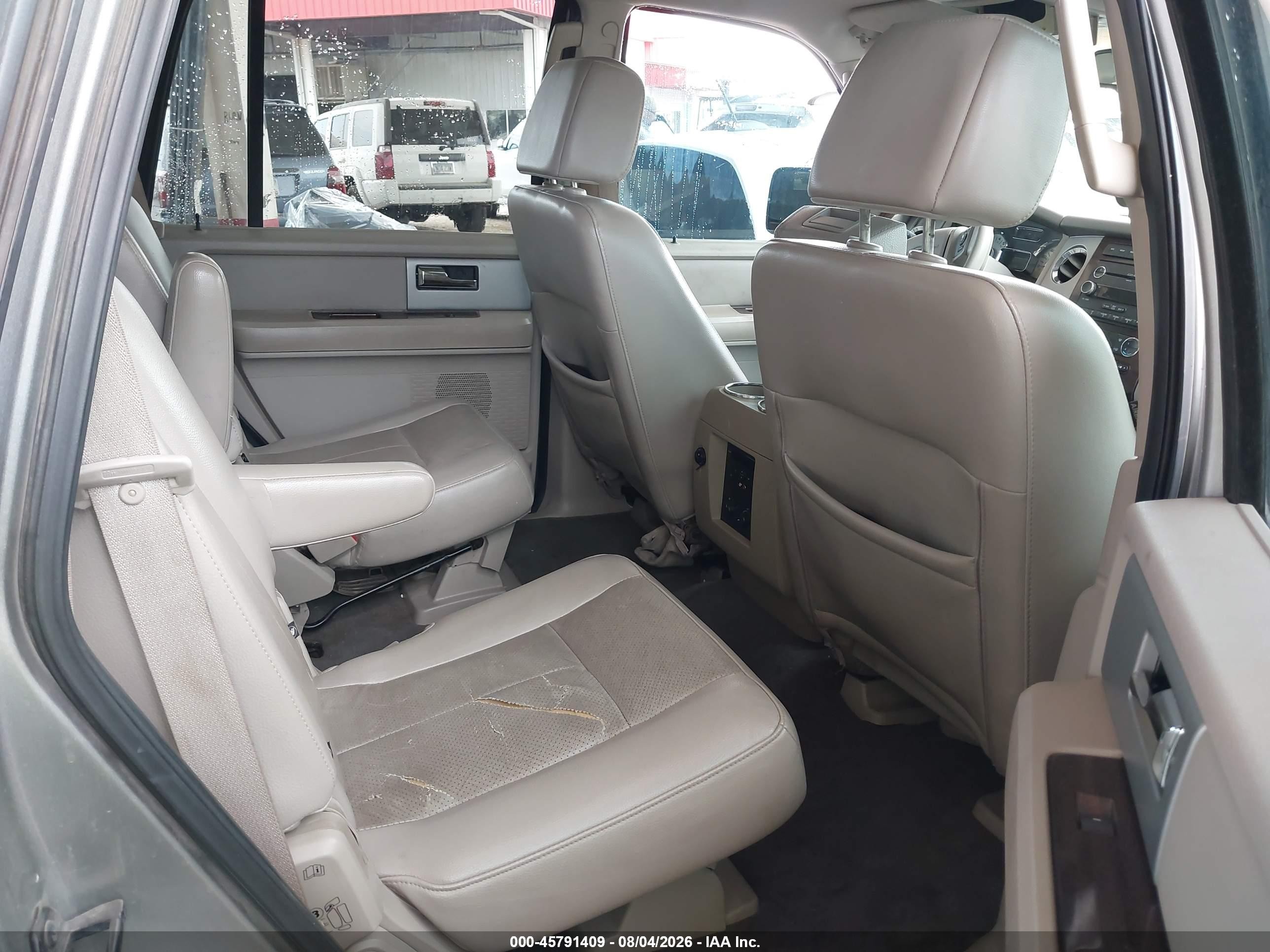 2008 Ford Expedition Limited Tan vin: 1FMFU19508LA00881