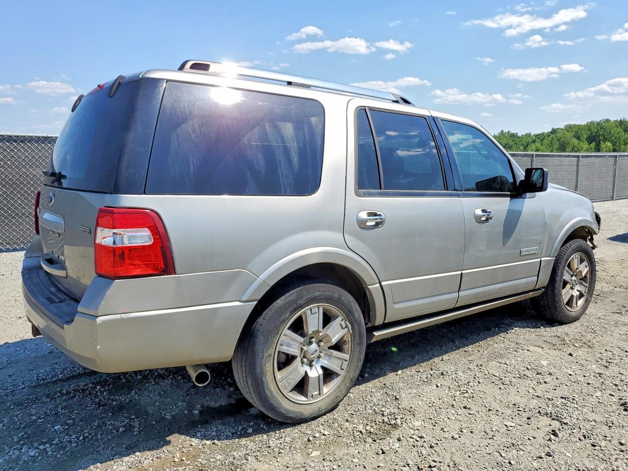 2008 Ford Expedition Limited Silver vin: 1FMFU19508LA27644