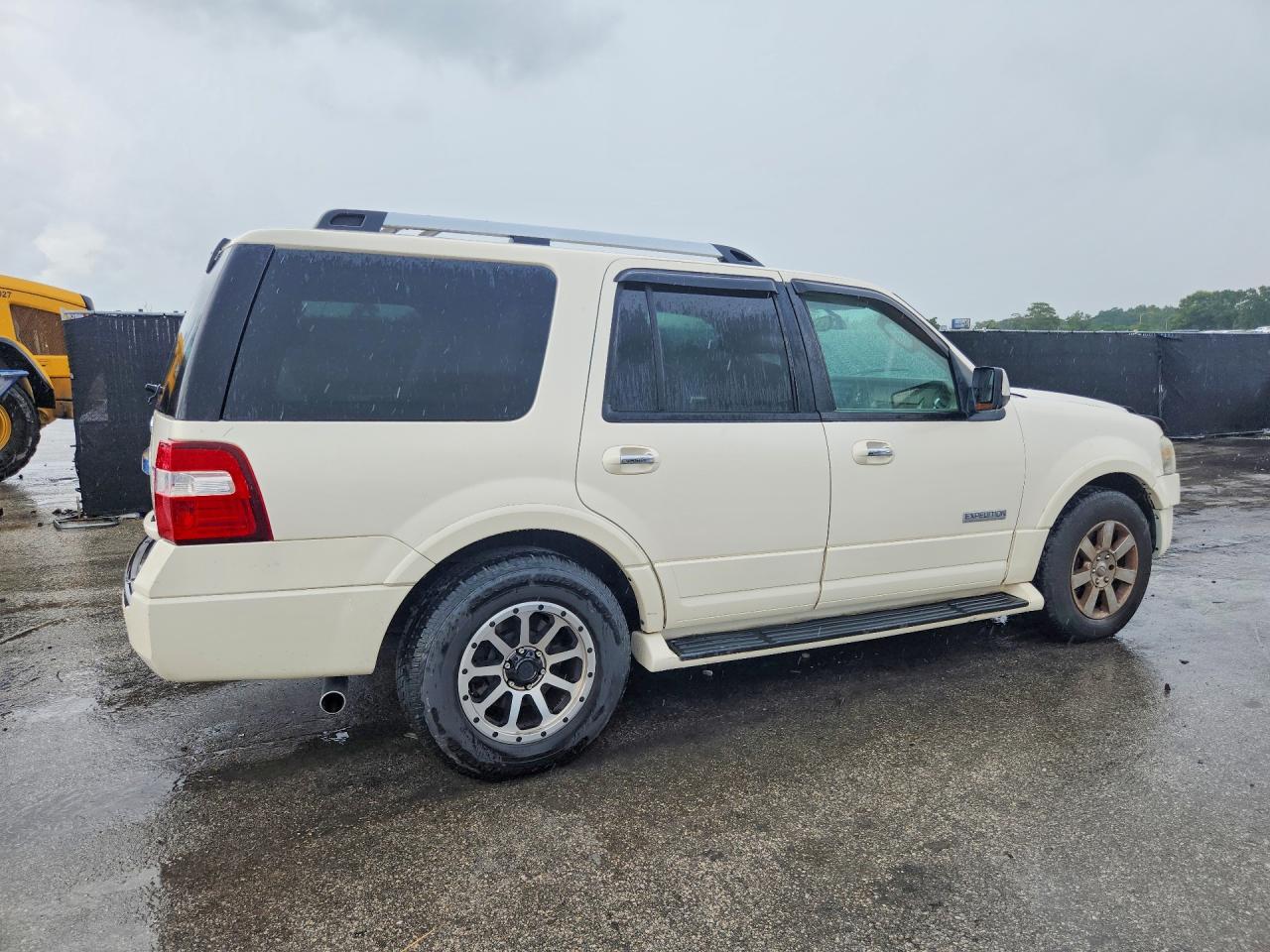 2008 Ford Expedition Limited Кремовый vin: 1FMFU19508LA53256