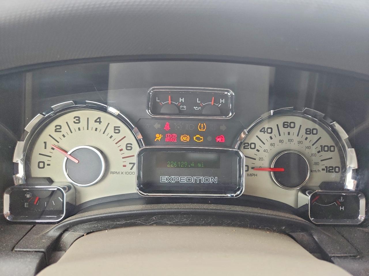 2008 Ford Expedition Limited Кремовый vin: 1FMFU19508LA53256