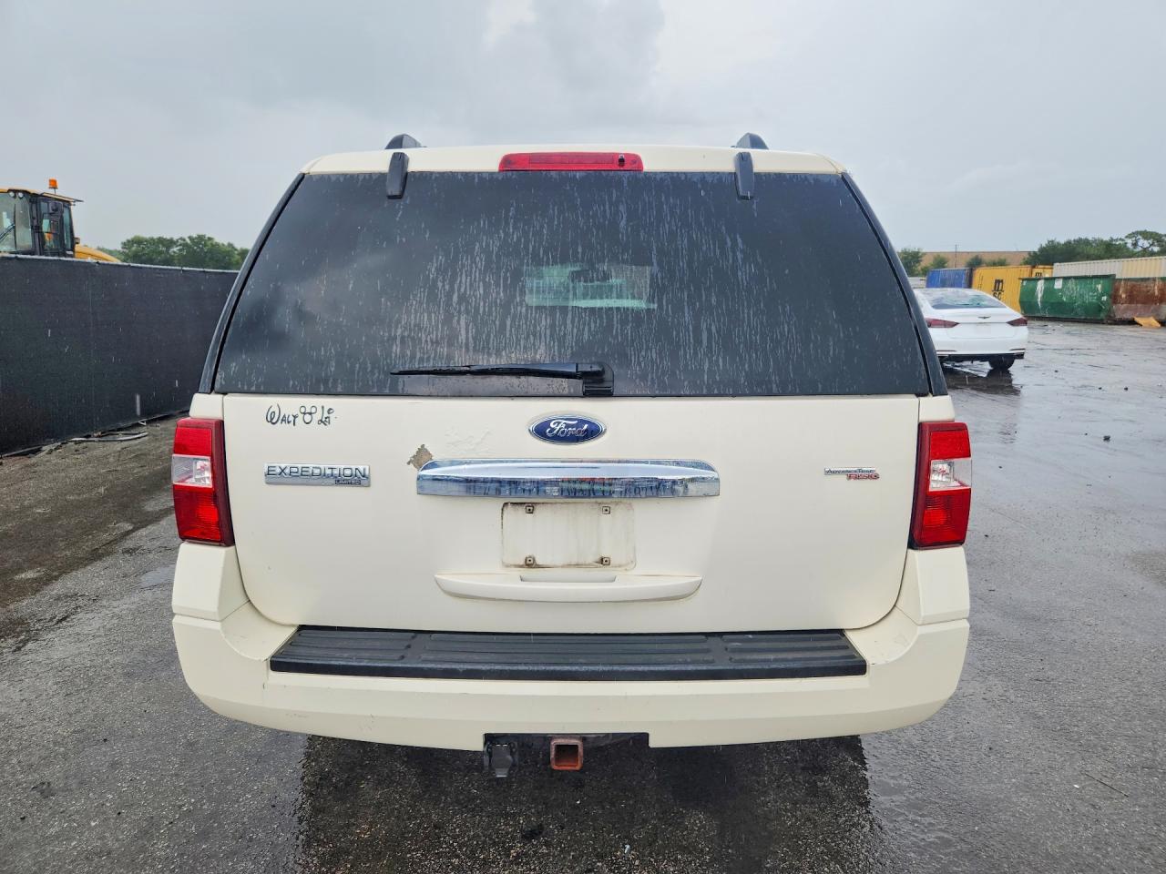2008 Ford Expedition Limited Кремовый vin: 1FMFU19508LA53256