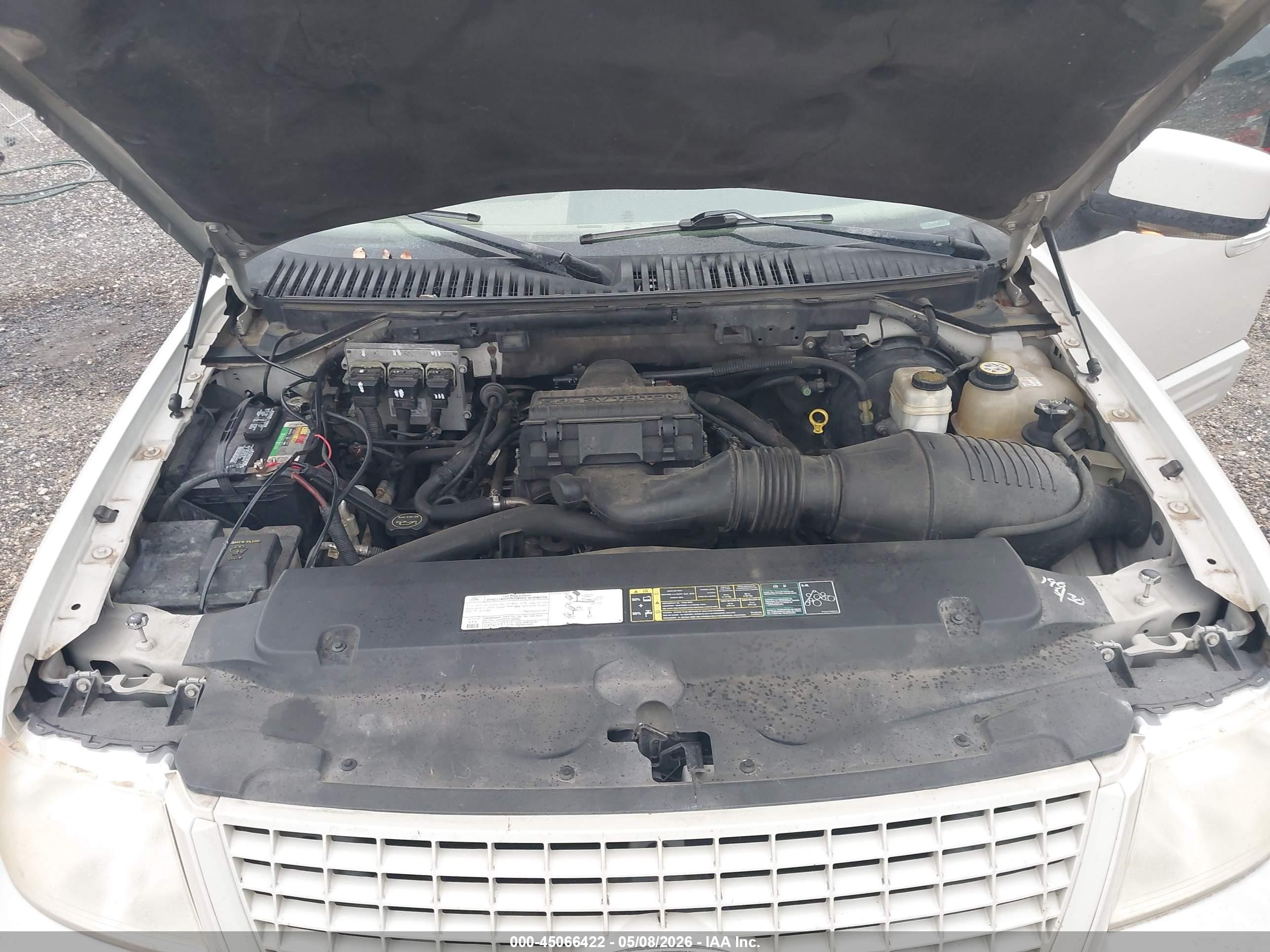 2006 Ford Expedition Limited Кремовый vin: 1FMFU19526LA04718