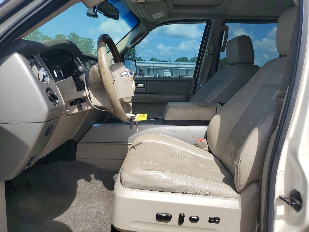 2007 Ford Expedition Limited White vin: 1FMFU19537LA75007