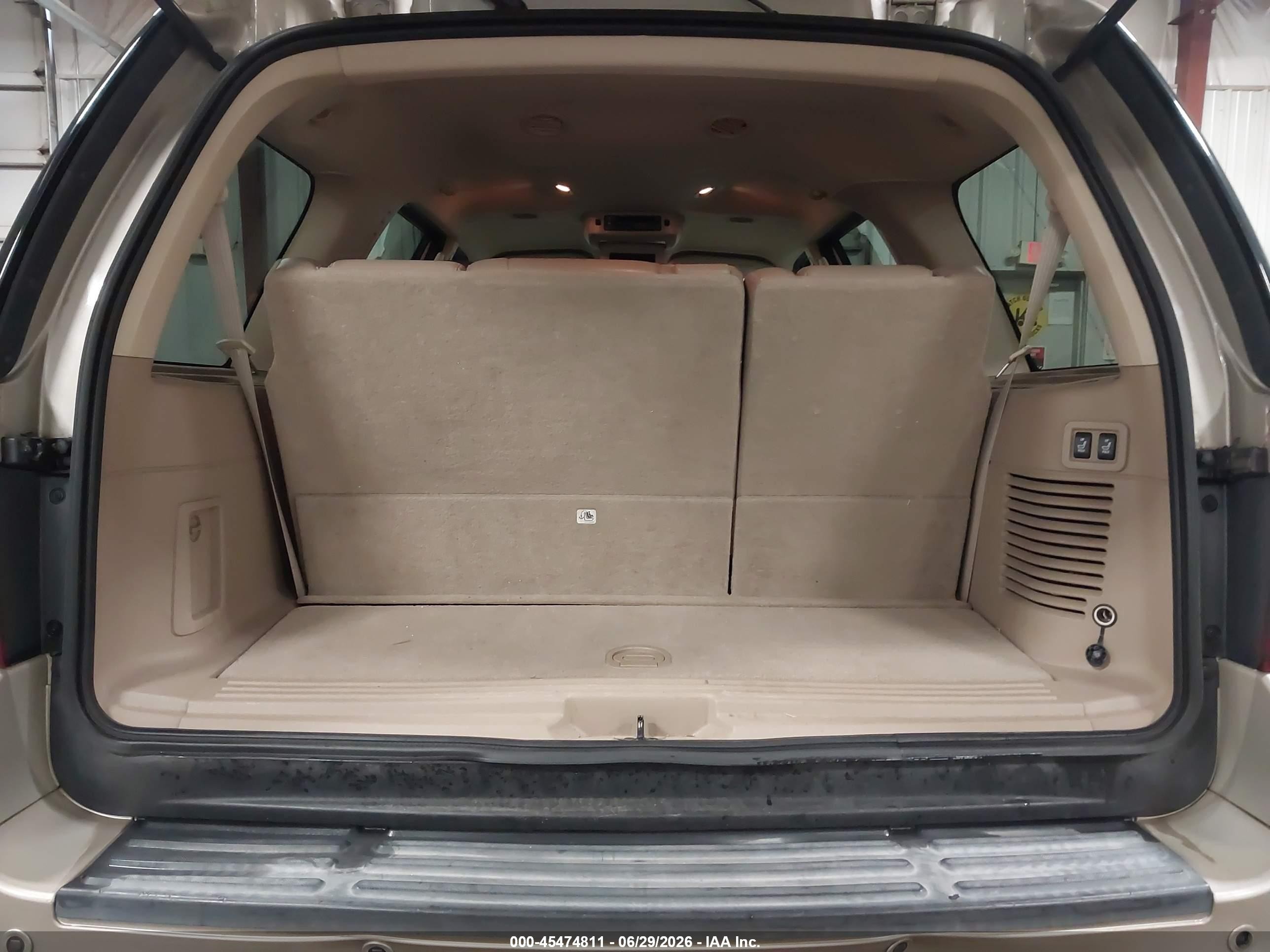 2006 Ford Expedition Limited Желто-коричневый vin: 1FMFU19546LA49675