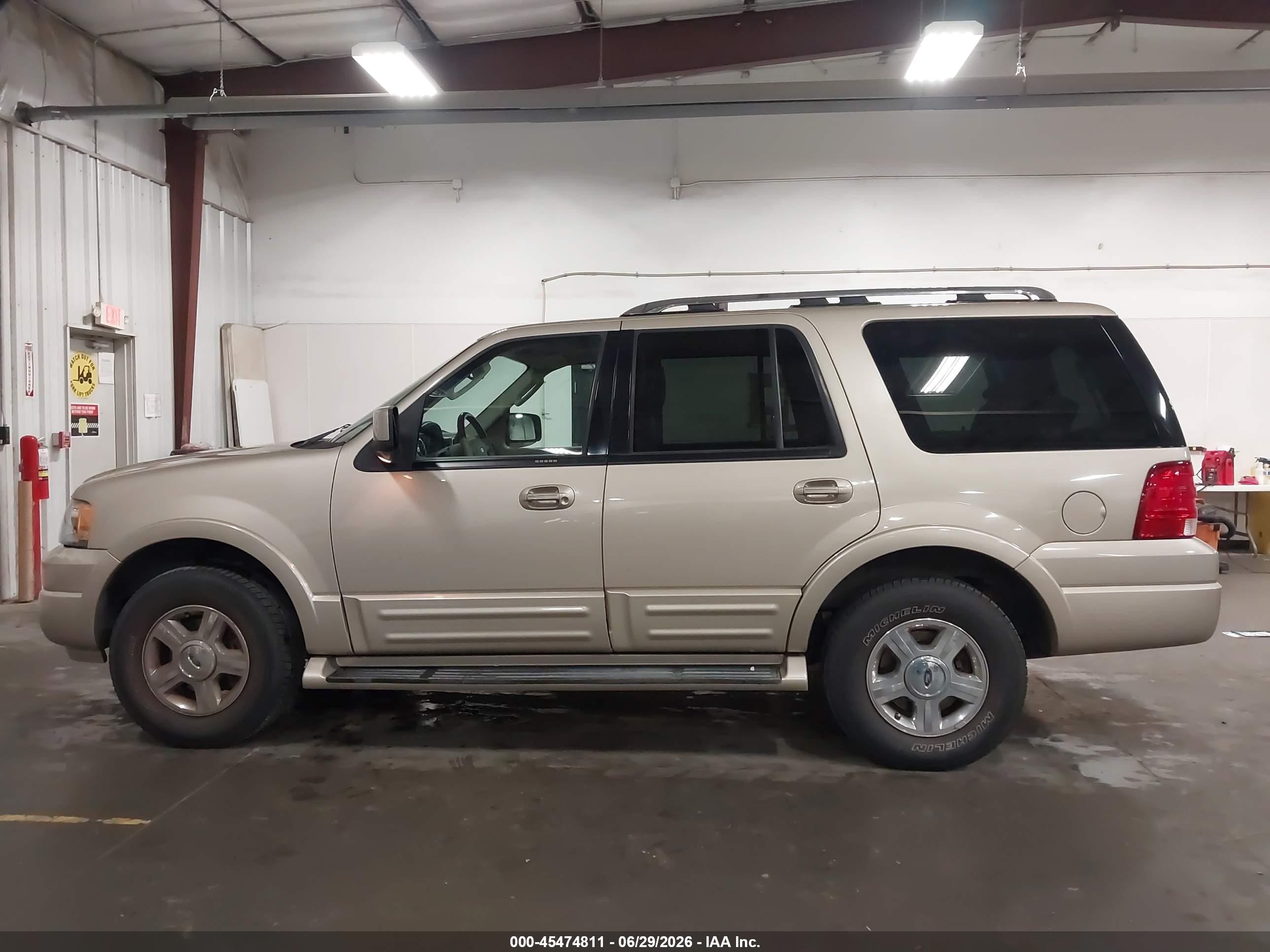 2006 Ford Expedition Limited Желто-коричневый vin: 1FMFU19546LA49675