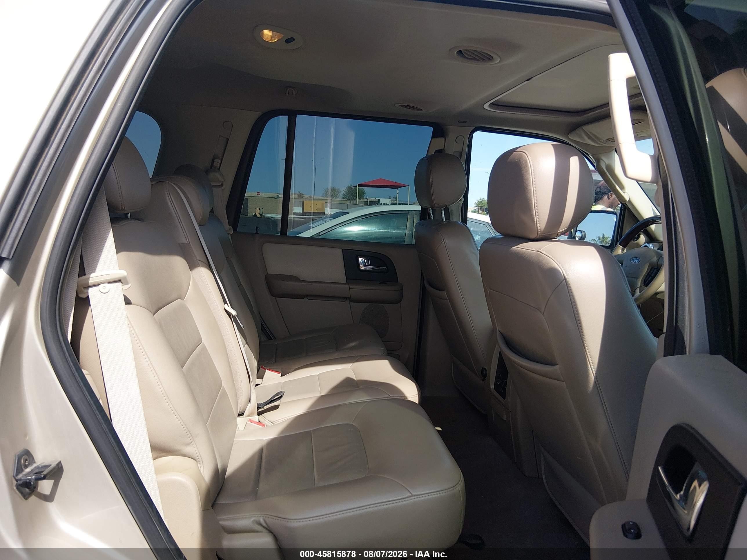 2005 Ford Expedition Limited Tan vin: 1FMFU19565LA39034