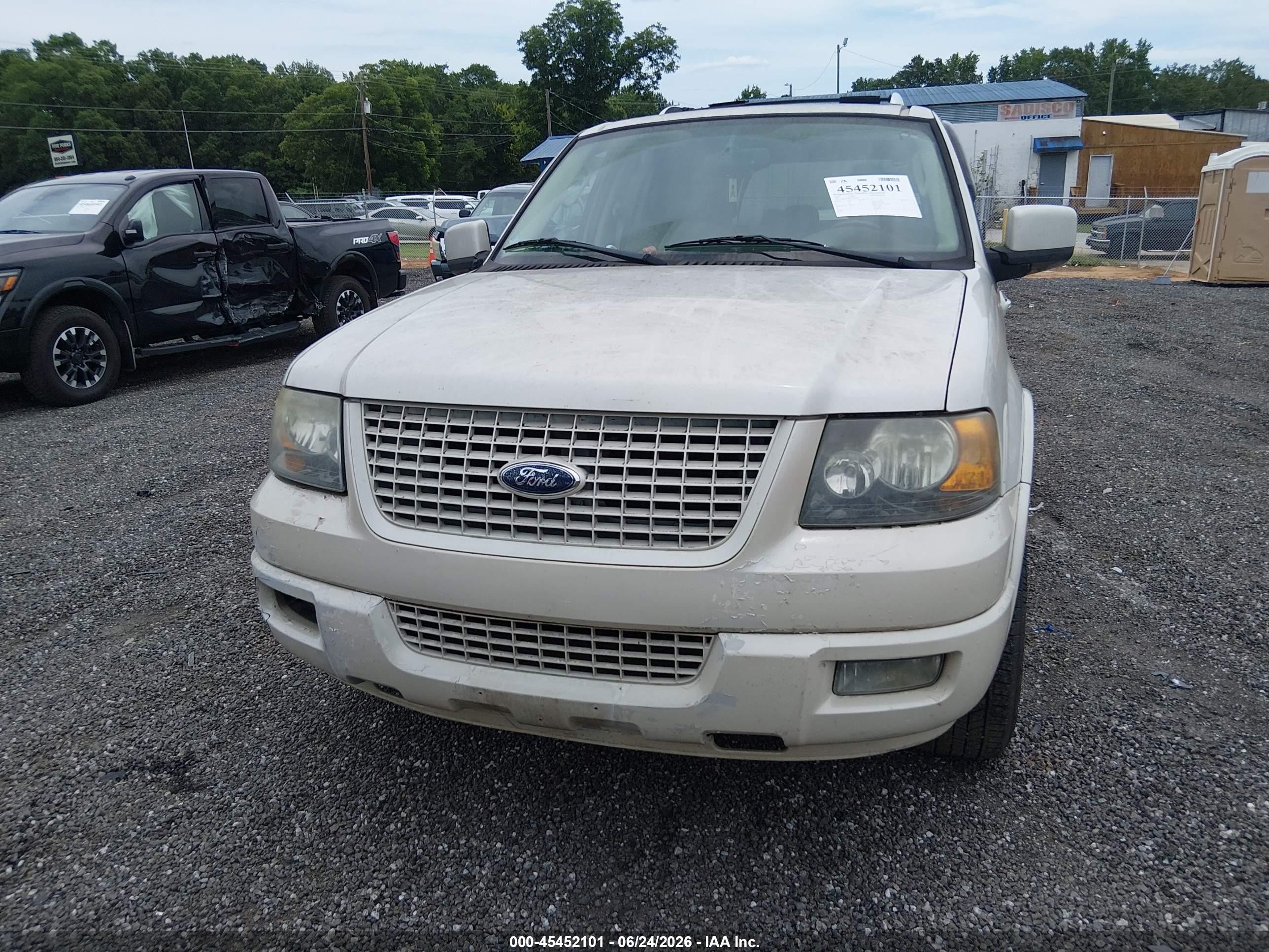 2006 Ford Expedition Limited White vin: 1FMFU19566LA69409