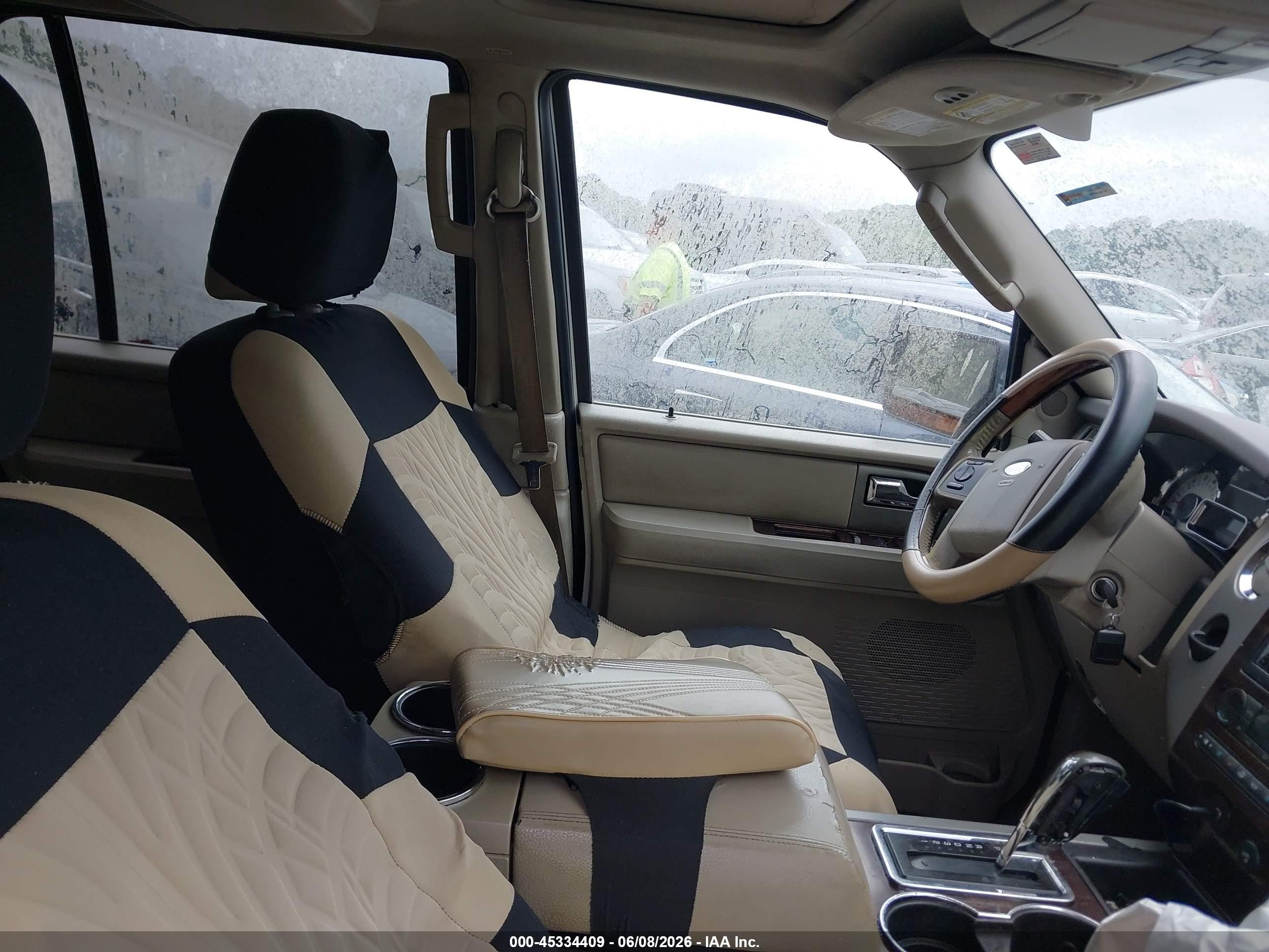 2007 Ford Expedition Limited White vin: 1FMFU19567LA45242