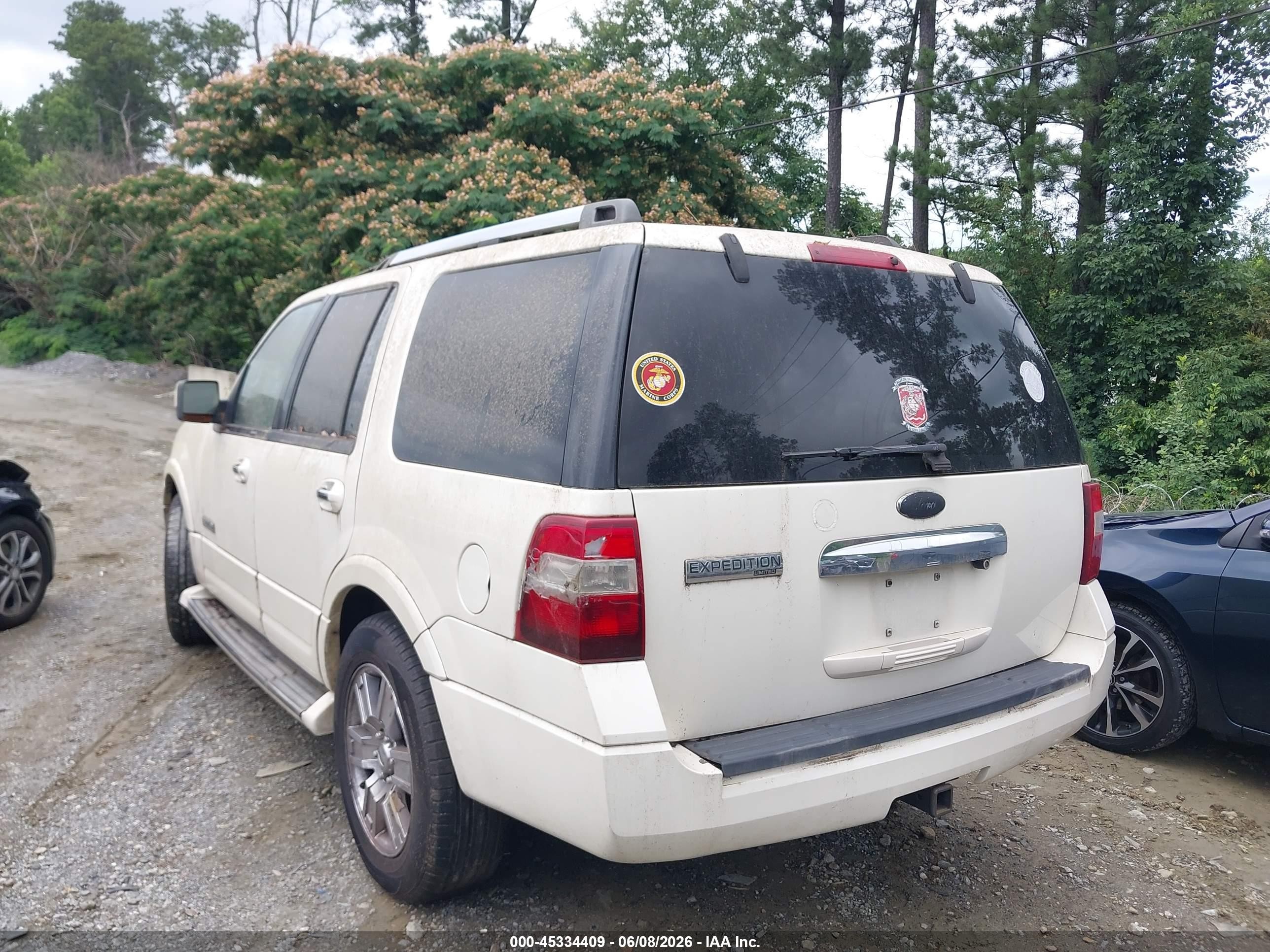 2007 Ford Expedition Limited White vin: 1FMFU19567LA45242
