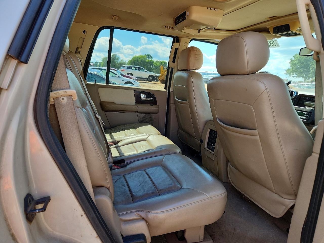 2006 Ford Expedition Limited Cream vin: 1FMFU19576LA32661