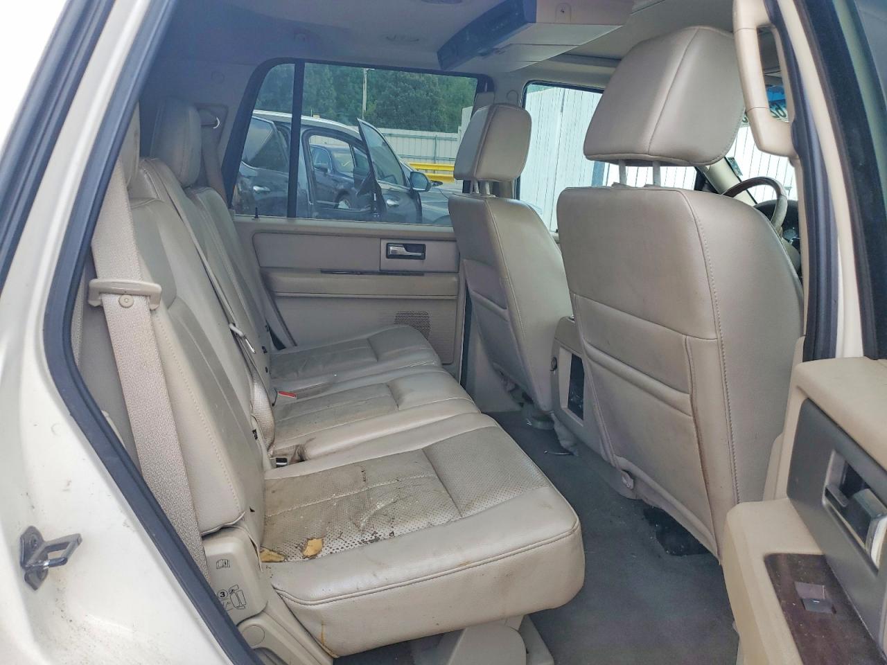 2007 Ford Expedition Limited White vin: 1FMFU19587LA60423