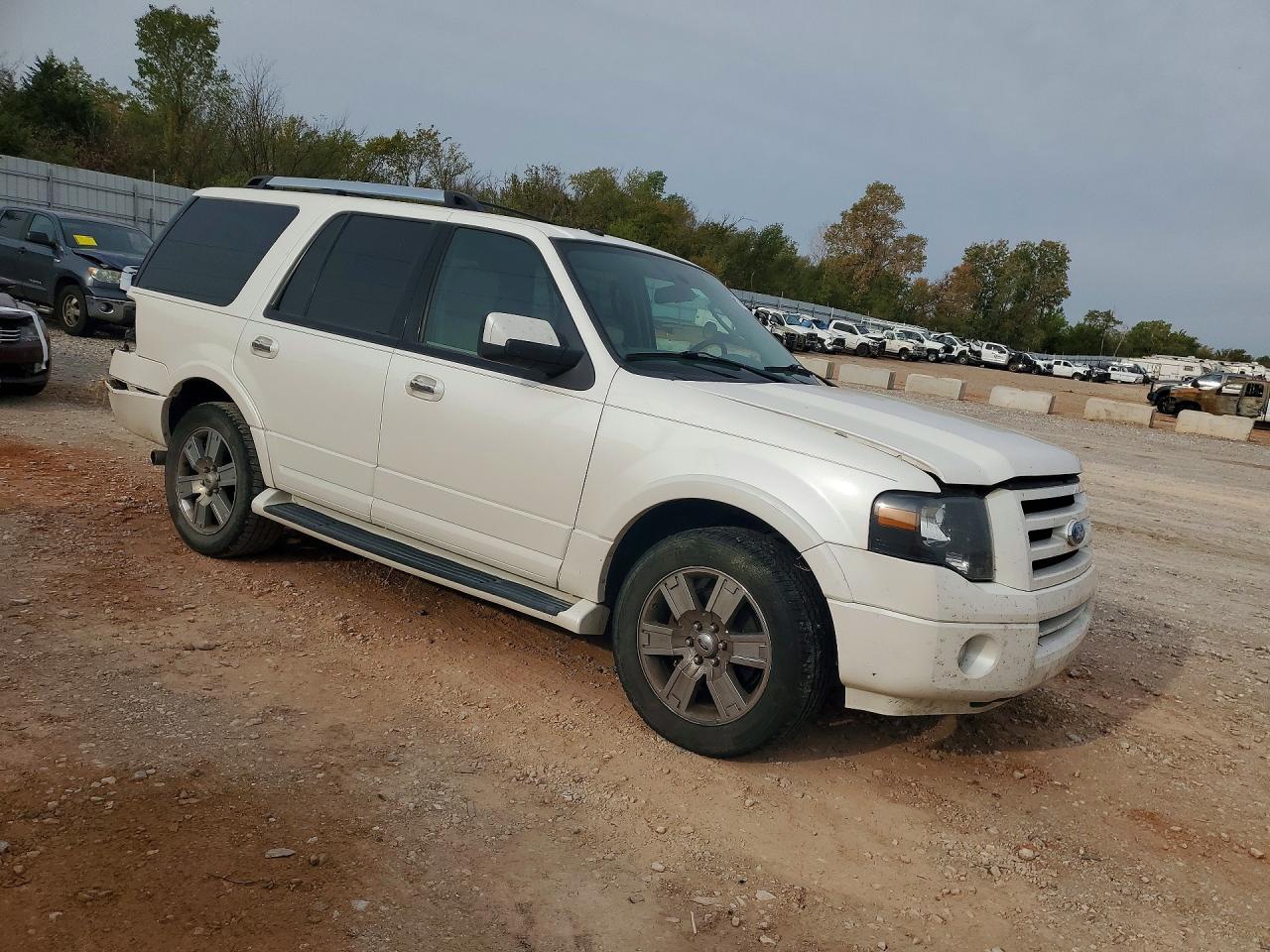 2009 Ford Expedition Limited White vin: 1FMFU19589LA01990
