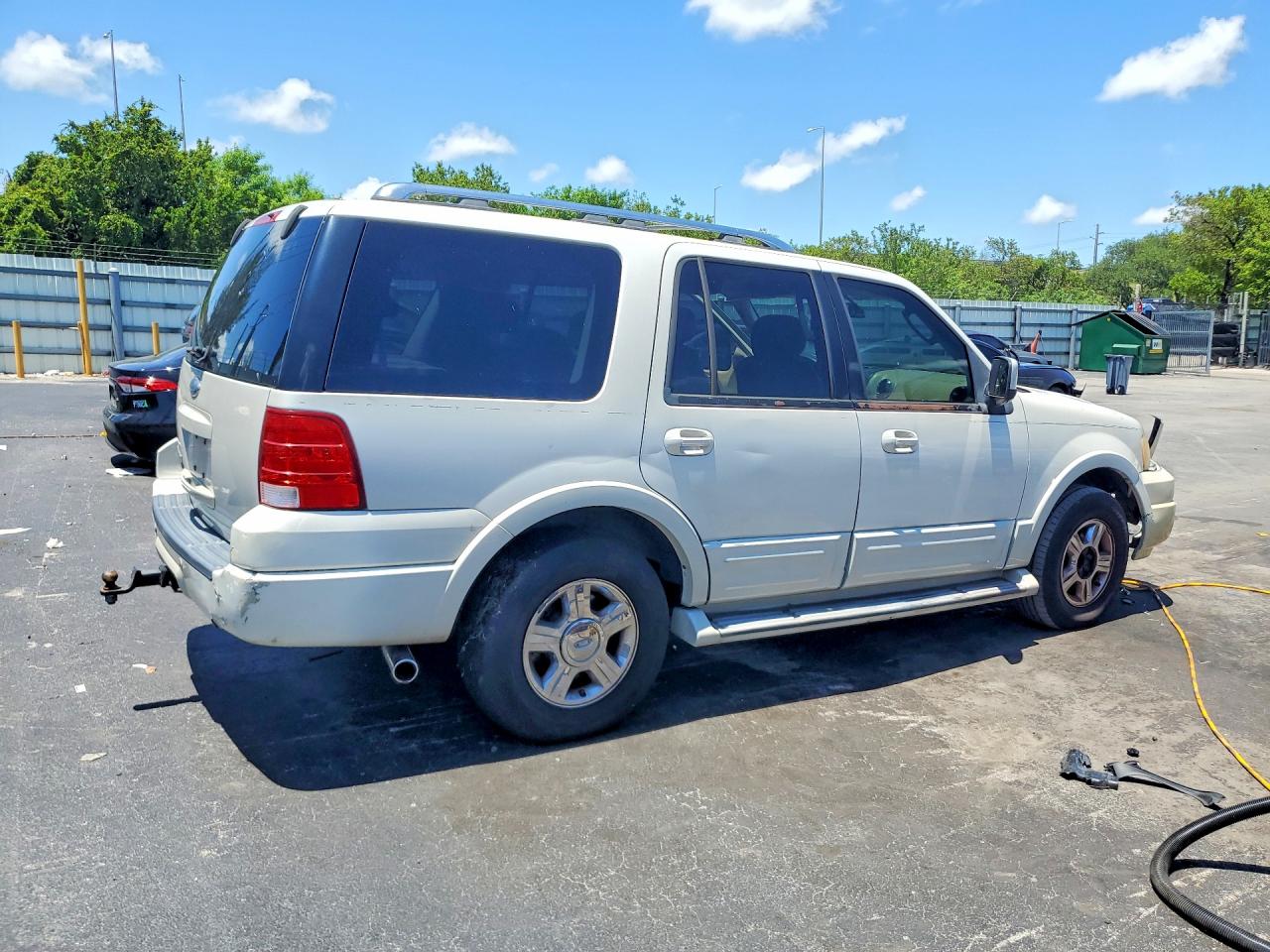 2006 Ford Expedition Limited White vin: 1FMFU19596LA90223