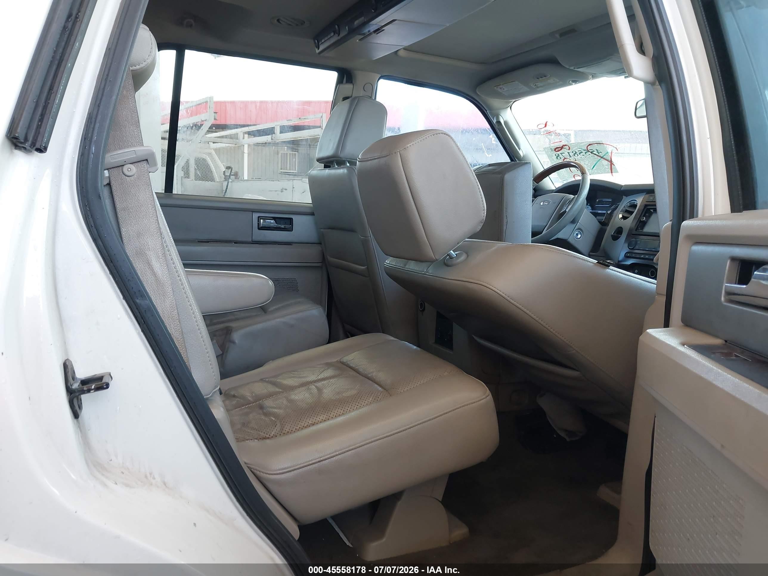 2007 Ford Expedition Limited White vin: 1FMFU19597LA76680