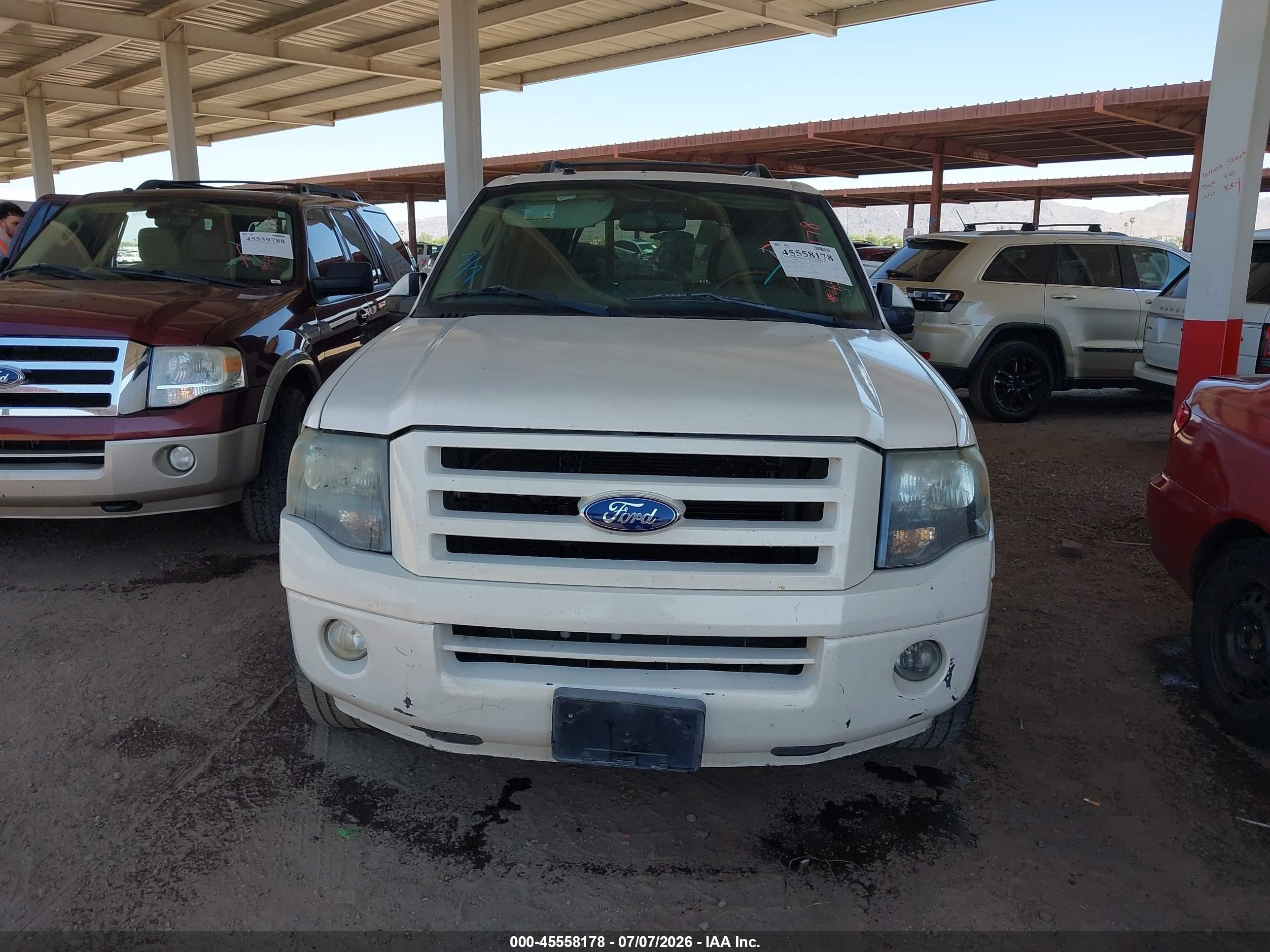 2007 Ford Expedition Limited White vin: 1FMFU19597LA76680