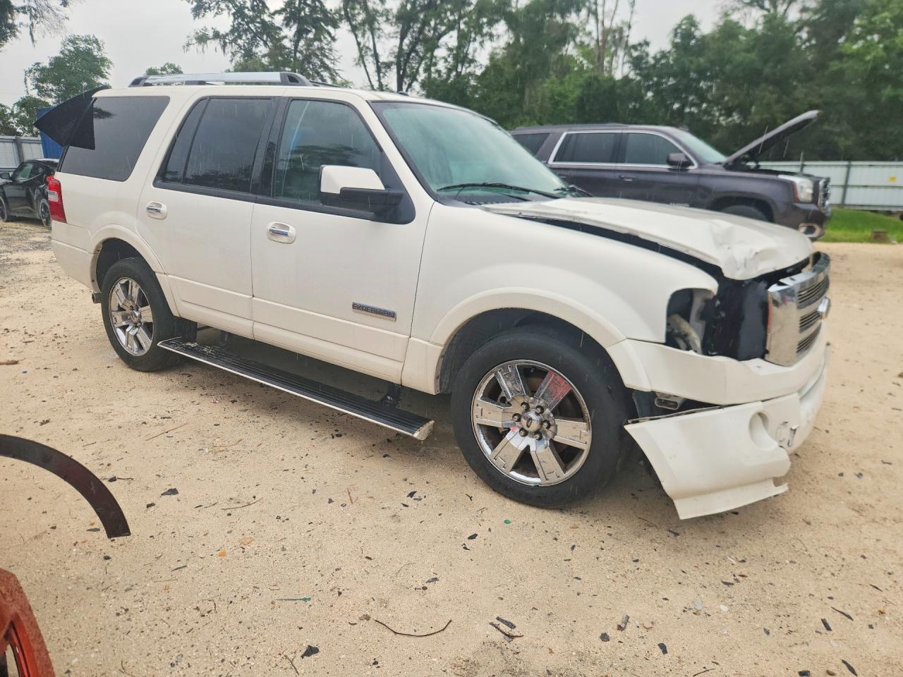 2008 Ford Expedition Limited White vin: 1FMFU19598LA33443