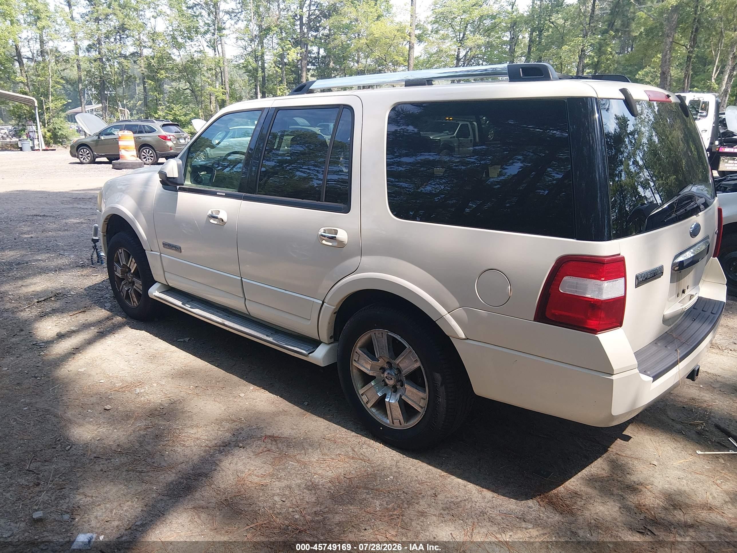 2007 Ford Expedition Limited White vin: 1FMFU195X7LA68622