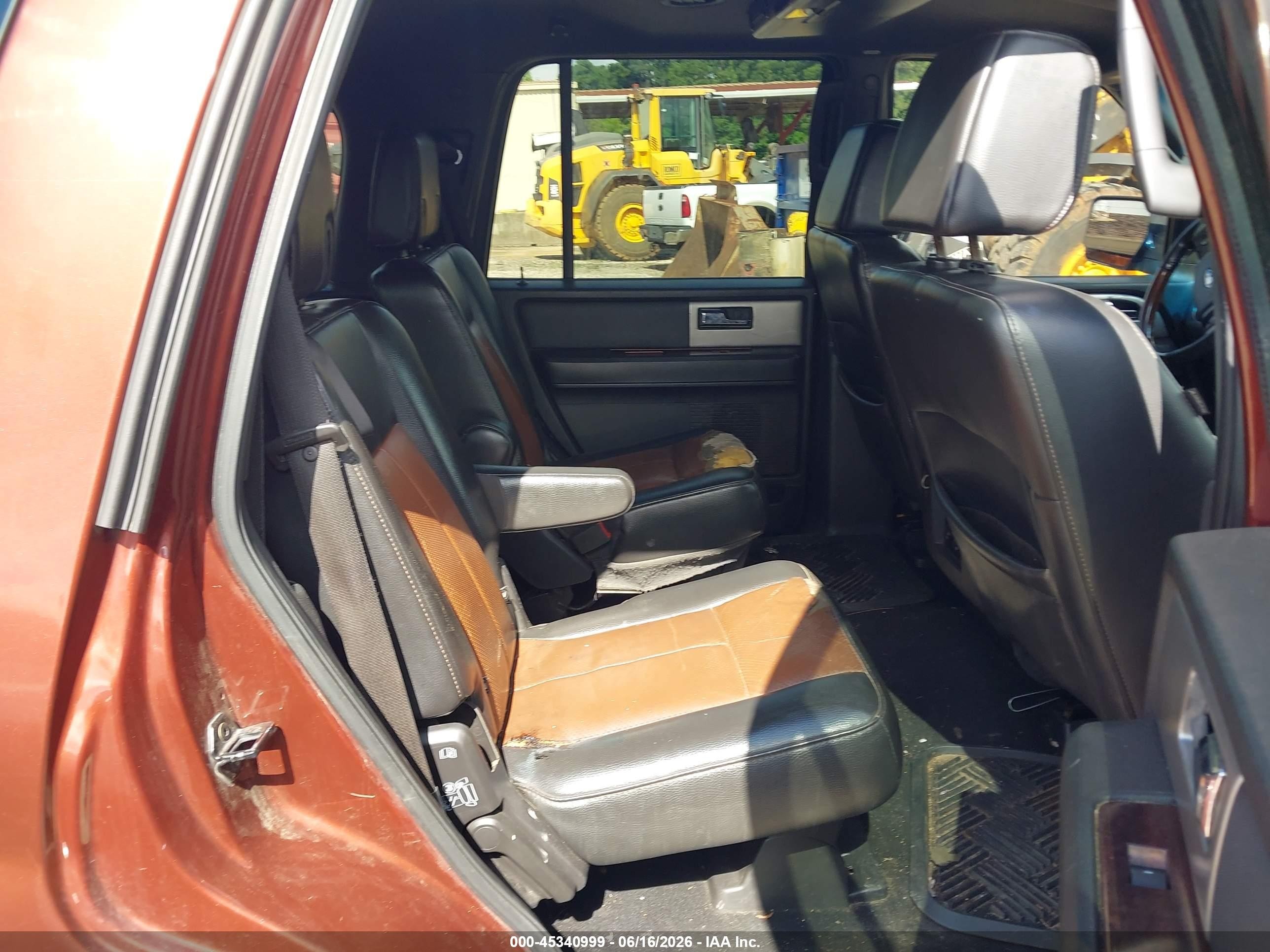 2008 Ford Expedition Limited Maroon vin: 1FMFU195X8LA34875