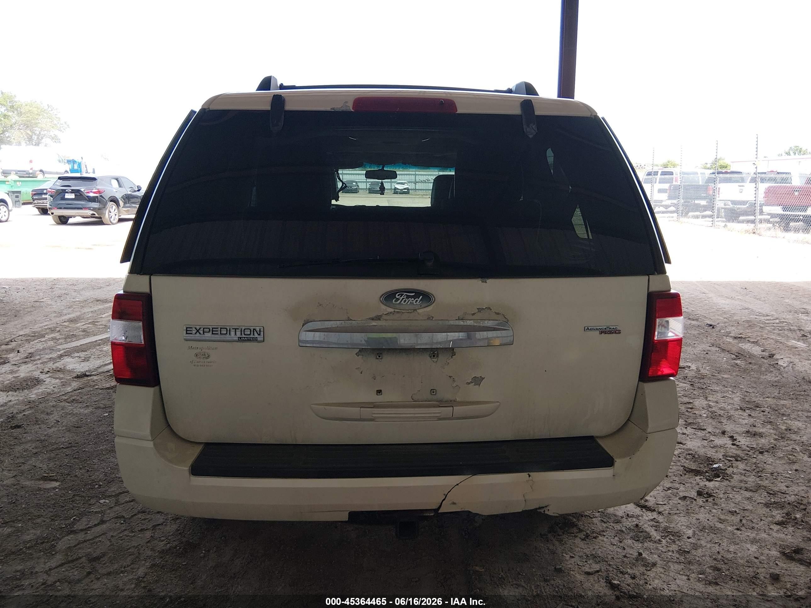 2007 Ford Expedition Limited White vin: 1FMFU20507LA12661