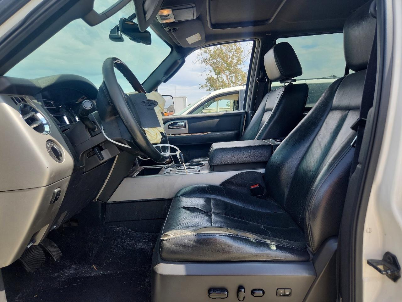 2008 Ford Expedition Limited White vin: 1FMFU20508LA54944