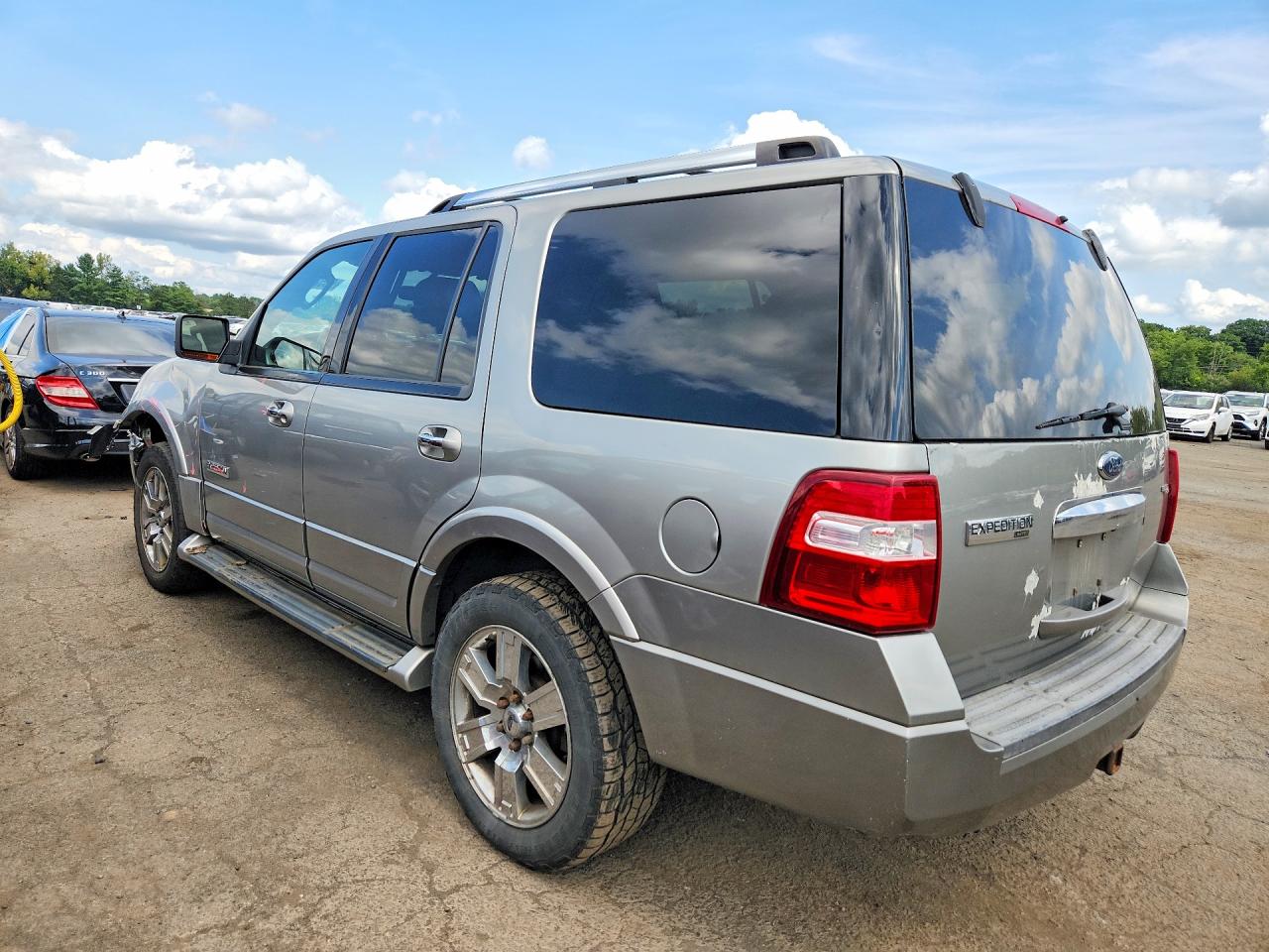 2008 Ford Expedition Limited Silver vin: 1FMFU20508LA56483