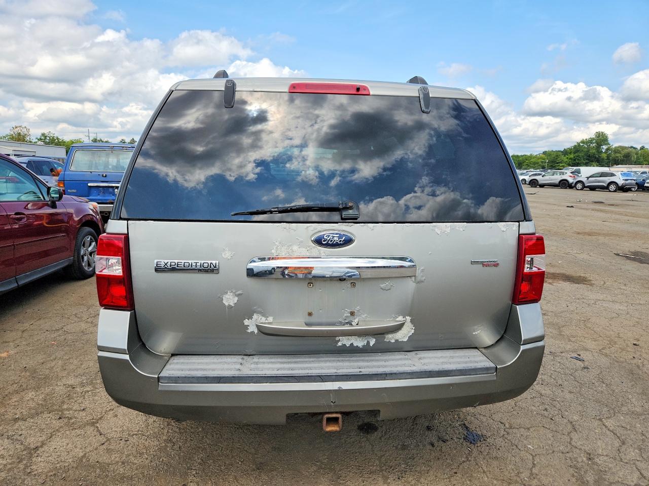 2008 Ford Expedition Limited Silver vin: 1FMFU20508LA56483