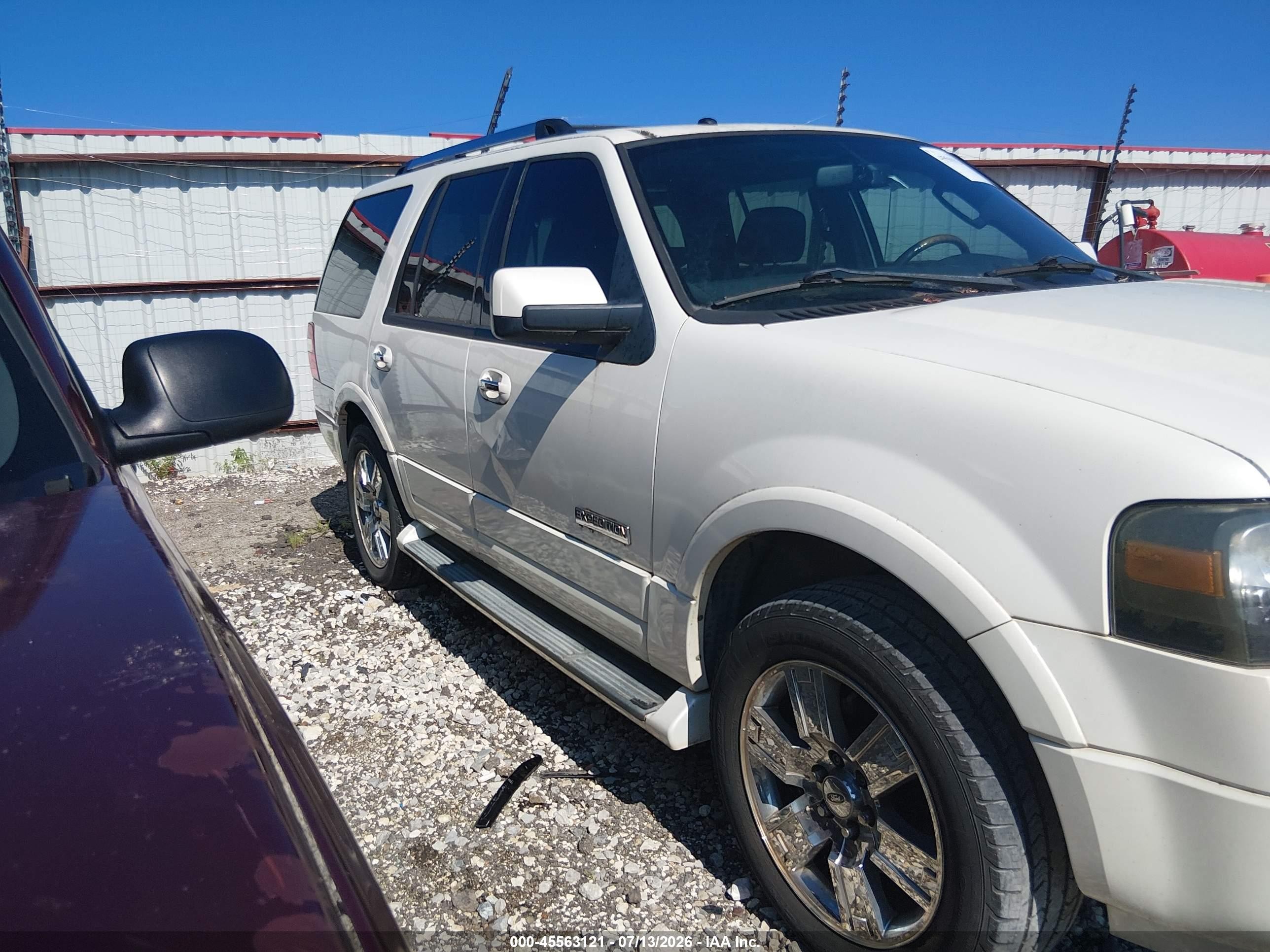 2007 Ford Expedition Limited White vin: 1FMFU20517LA42557