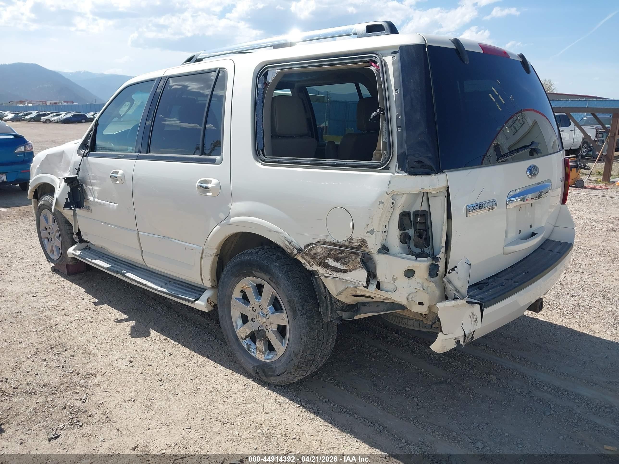 2008 Ford Expedition Limited White vin: 1FMFU20528LA20925