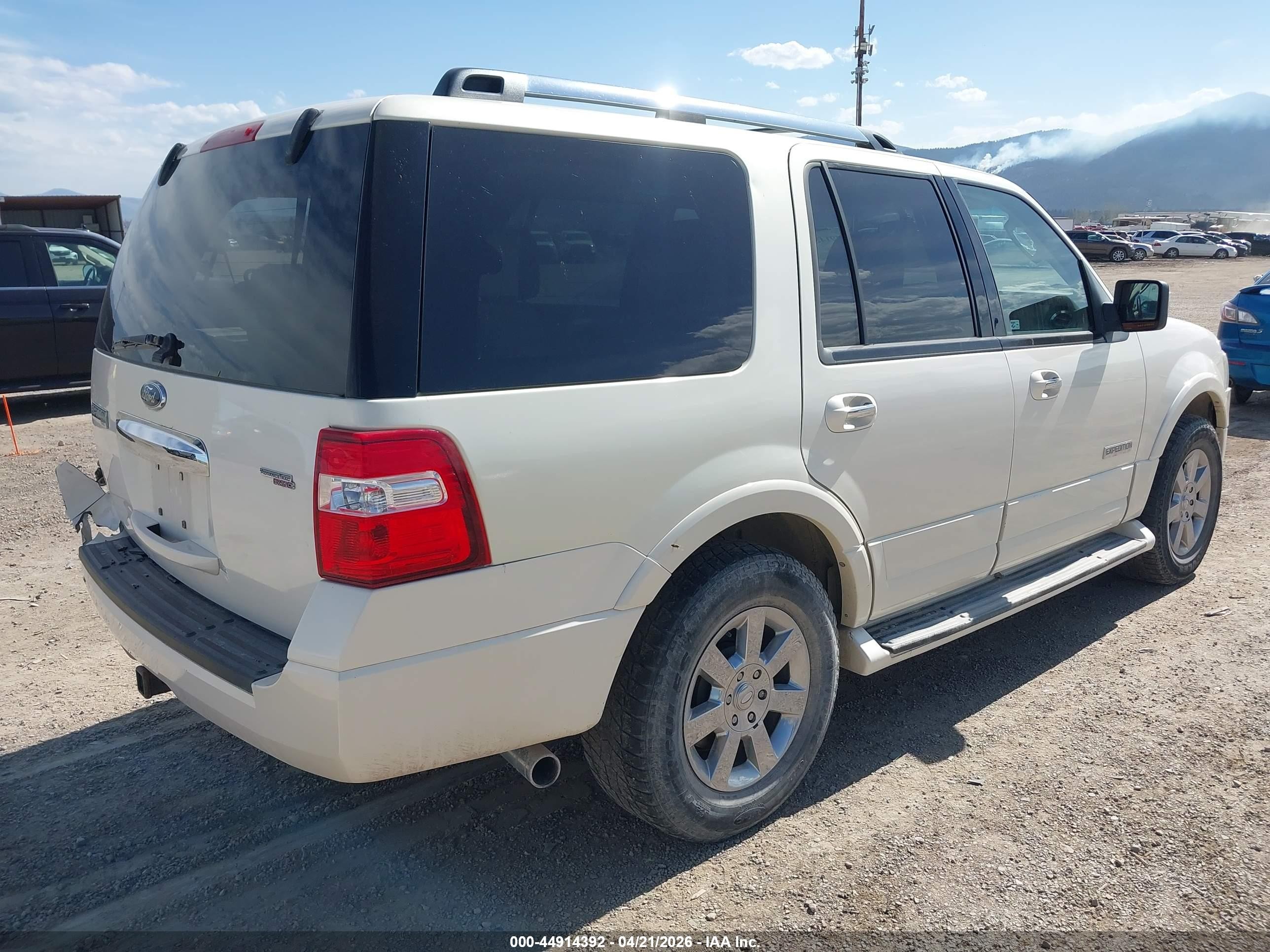 2008 Ford Expedition Limited White vin: 1FMFU20528LA20925