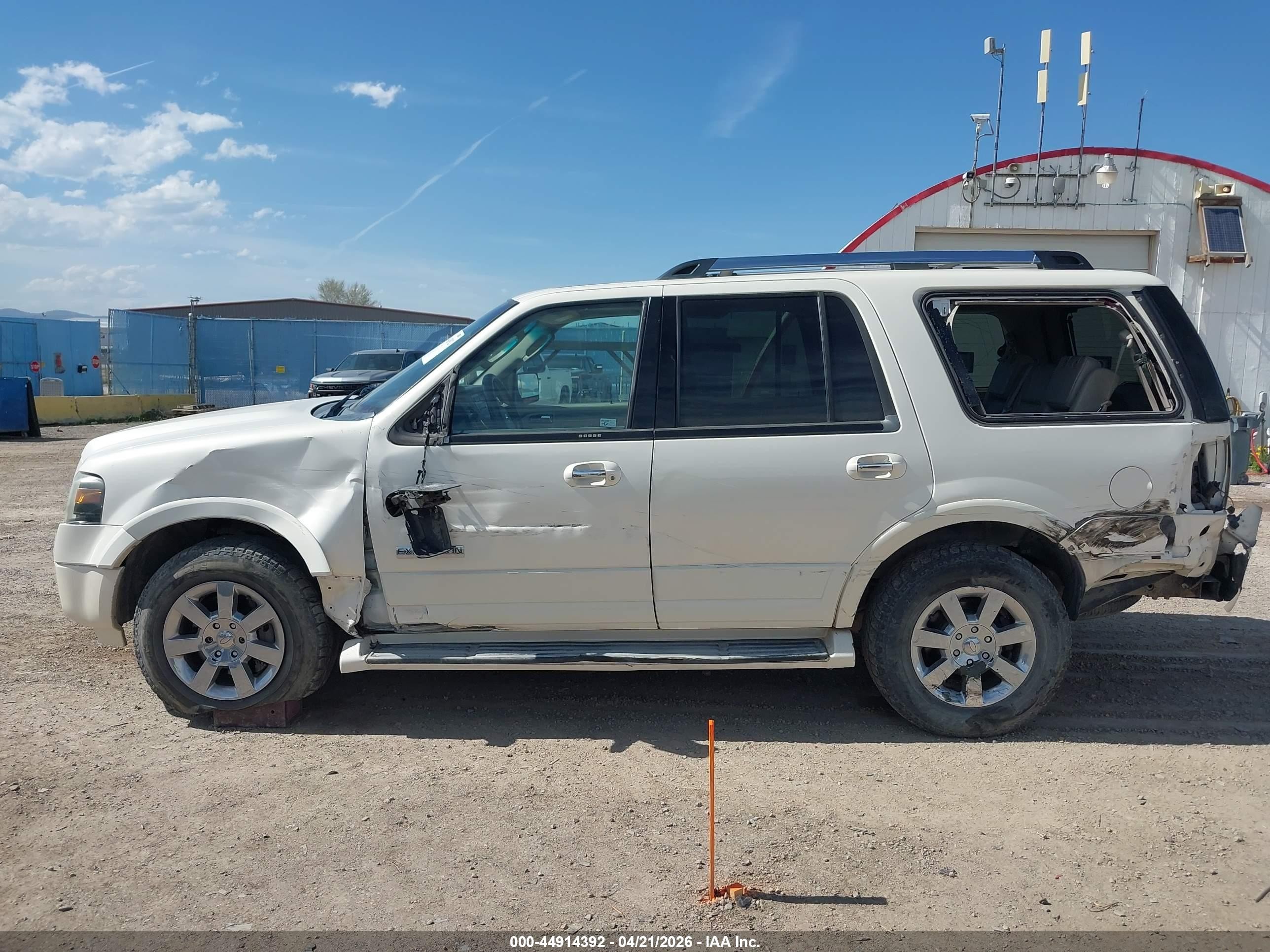 2008 Ford Expedition Limited White vin: 1FMFU20528LA20925