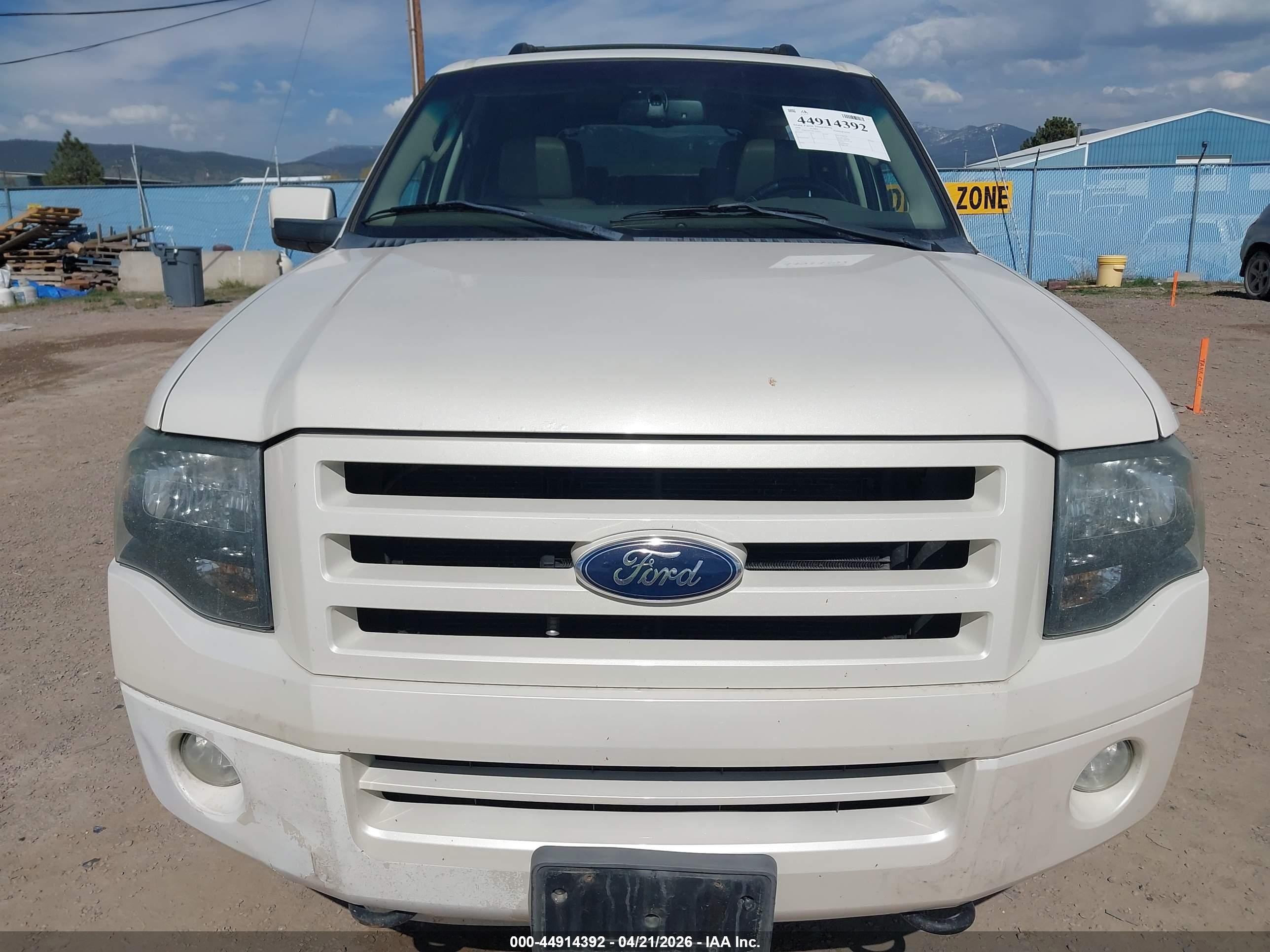 2008 Ford Expedition Limited White vin: 1FMFU20528LA20925