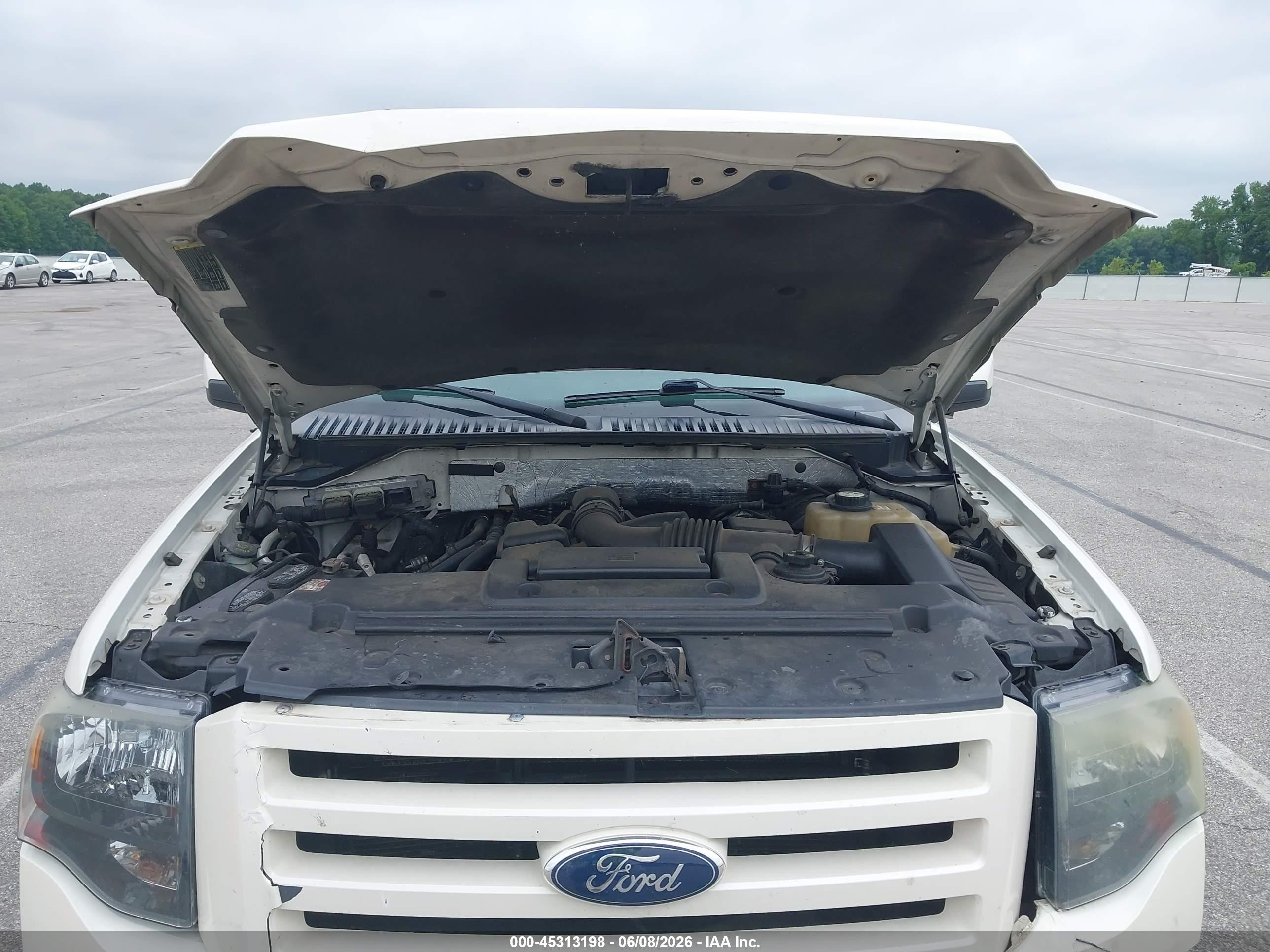 2008 Ford Expedition Limited Белый vin: 1FMFU20568LA12455