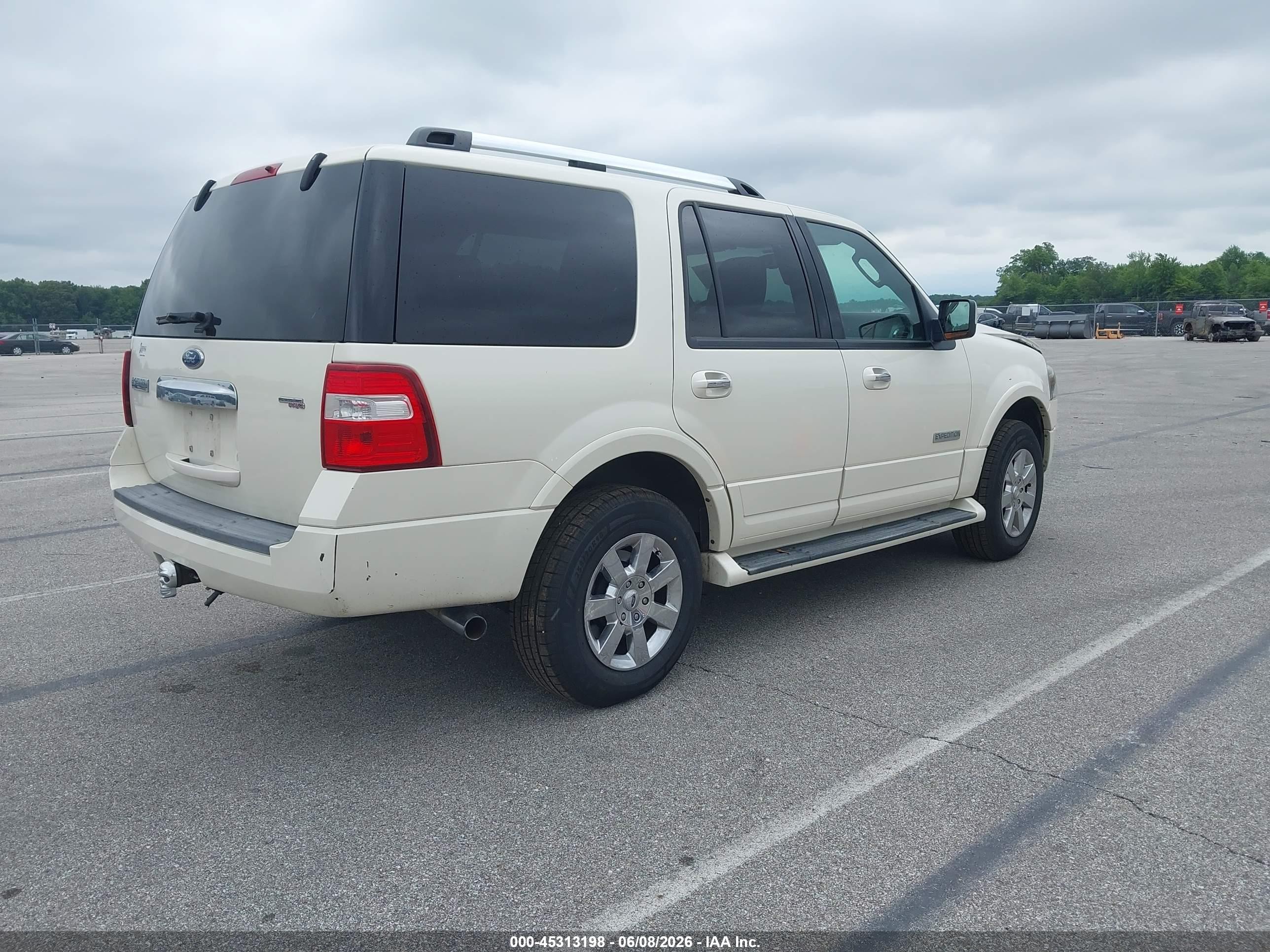 2008 Ford Expedition Limited Белый vin: 1FMFU20568LA12455