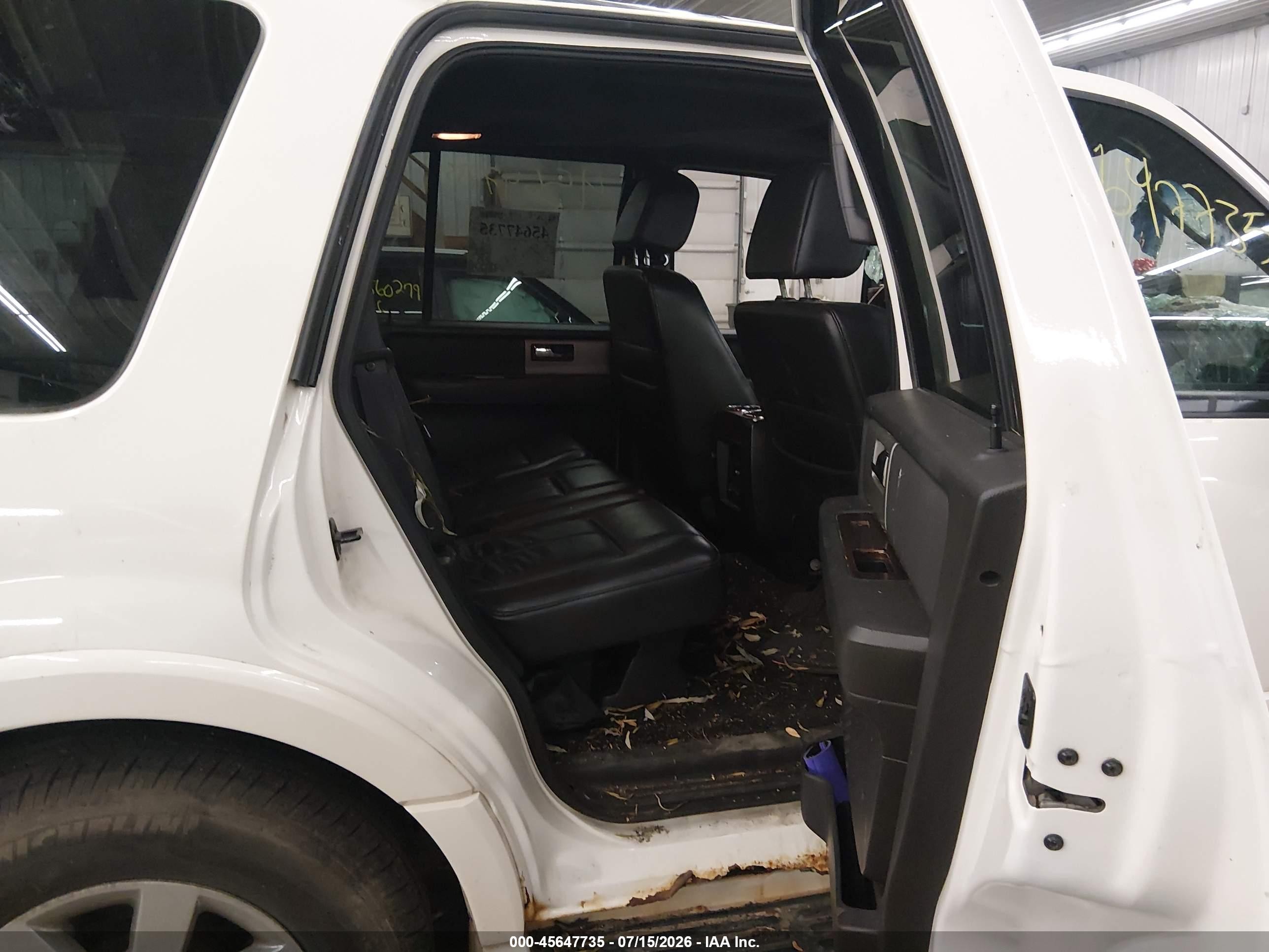 2007 Ford Expedition Limited White vin: 1FMFU20587LA14156