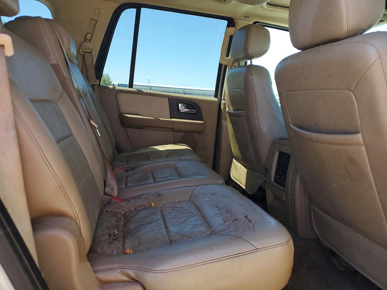 2005 Ford Expedition Limited Beige vin: 1FMFU20595LB03358