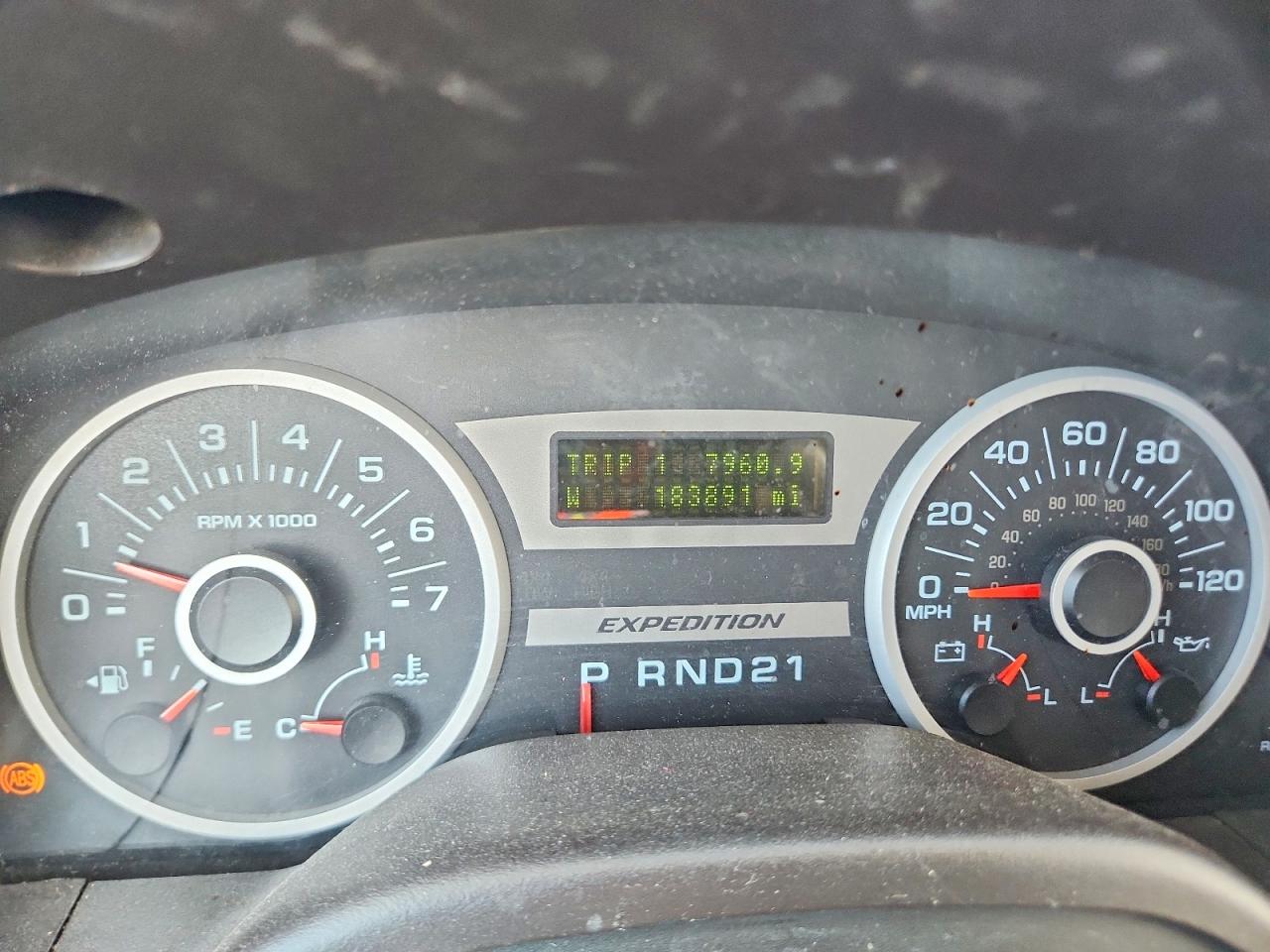 2005 Ford Expedition Limited White vin: 1FMFU20595LB07619