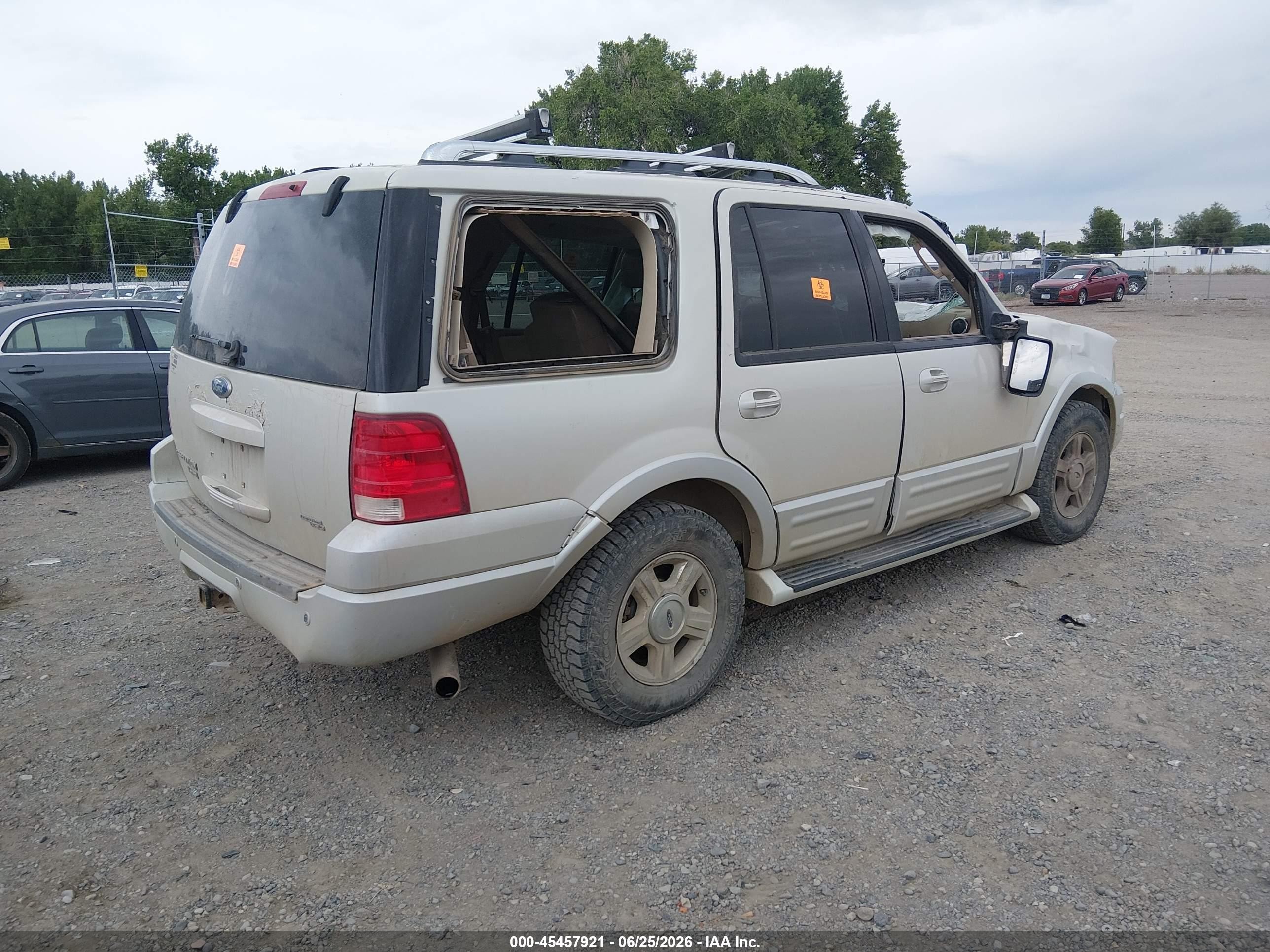 2006 Ford Expedition Limited White vin: 1FMFU20596LA27335