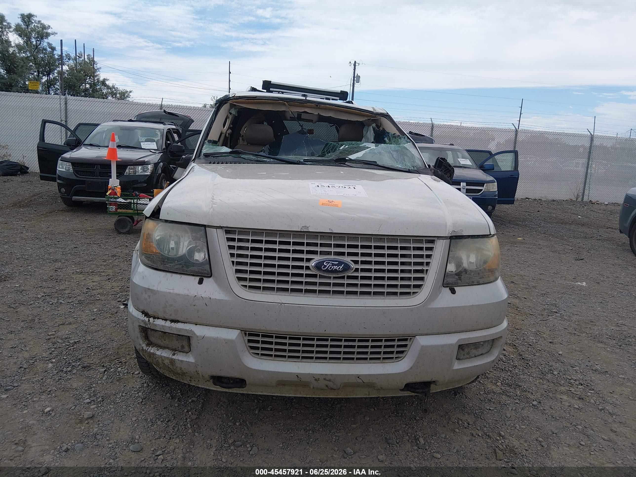 2006 Ford Expedition Limited White vin: 1FMFU20596LA27335