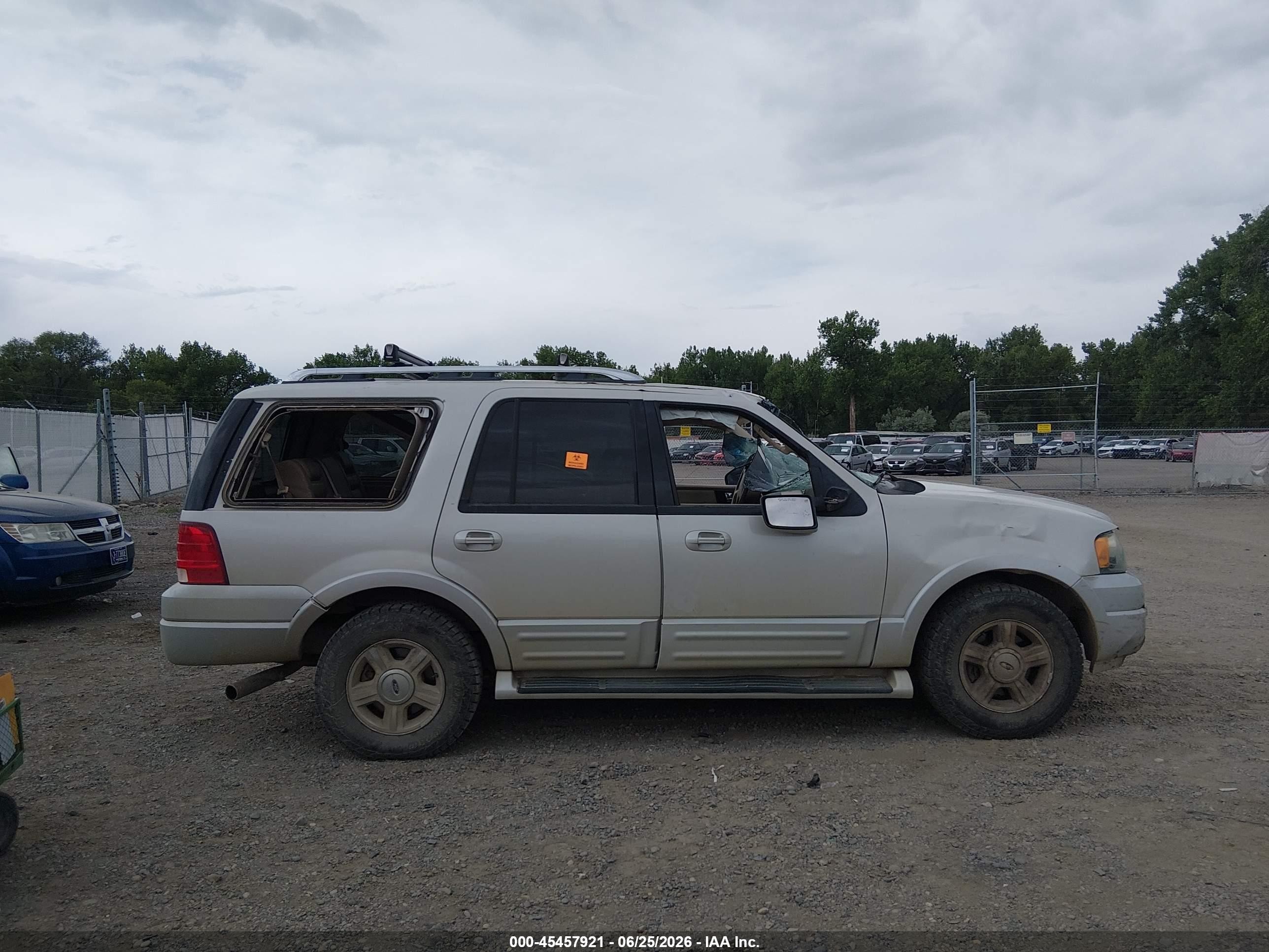 2006 Ford Expedition Limited White vin: 1FMFU20596LA27335