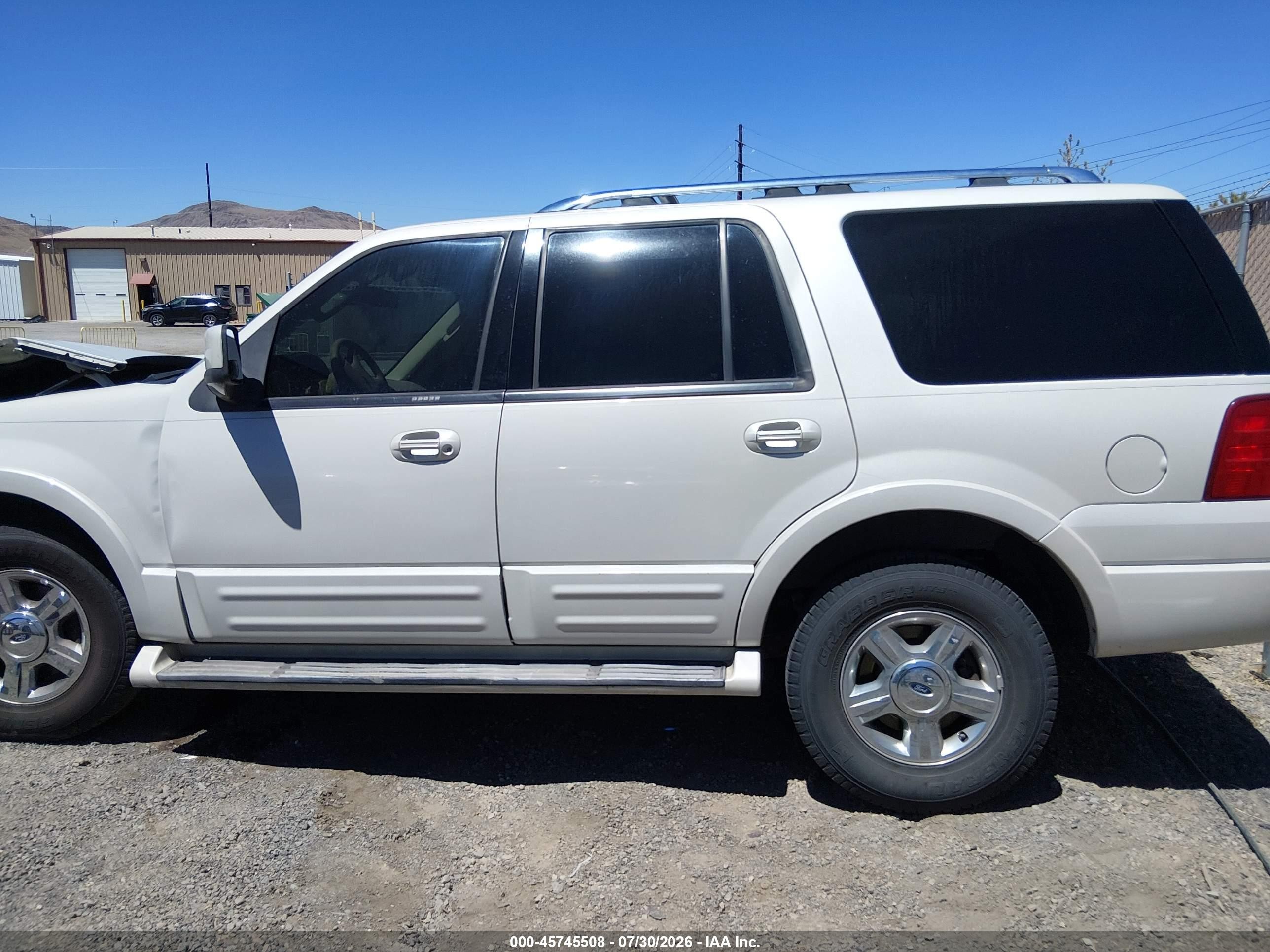2006 Ford Expedition Limited Белый vin: 1FMFU20596LA37864