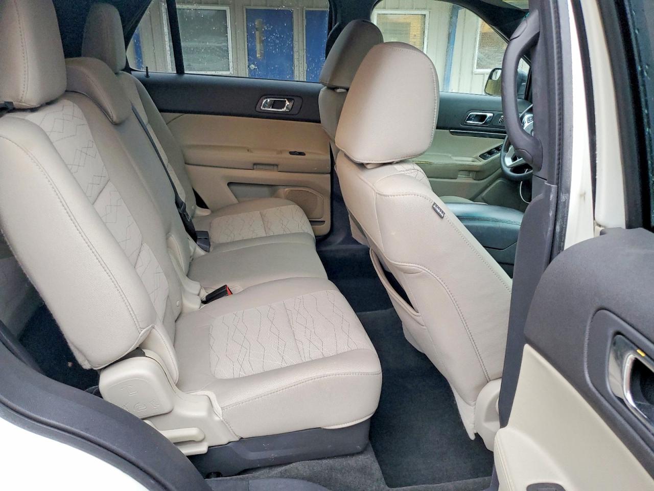 2012 Ford Explorer White vin: 1FMHK7B80CGA19373
