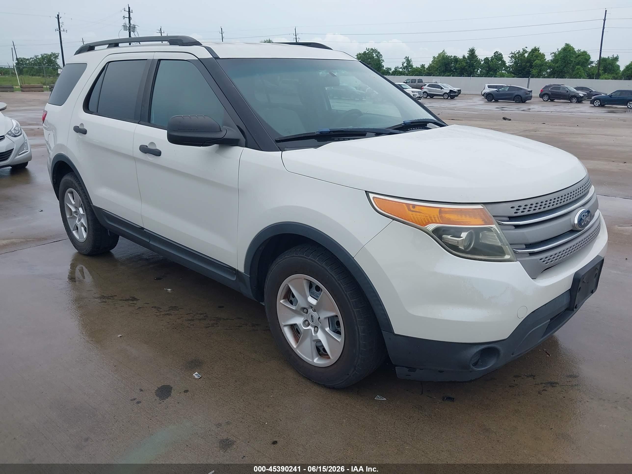 2012 Ford Explorer   White vin: 1FMHK7B80CGA65169