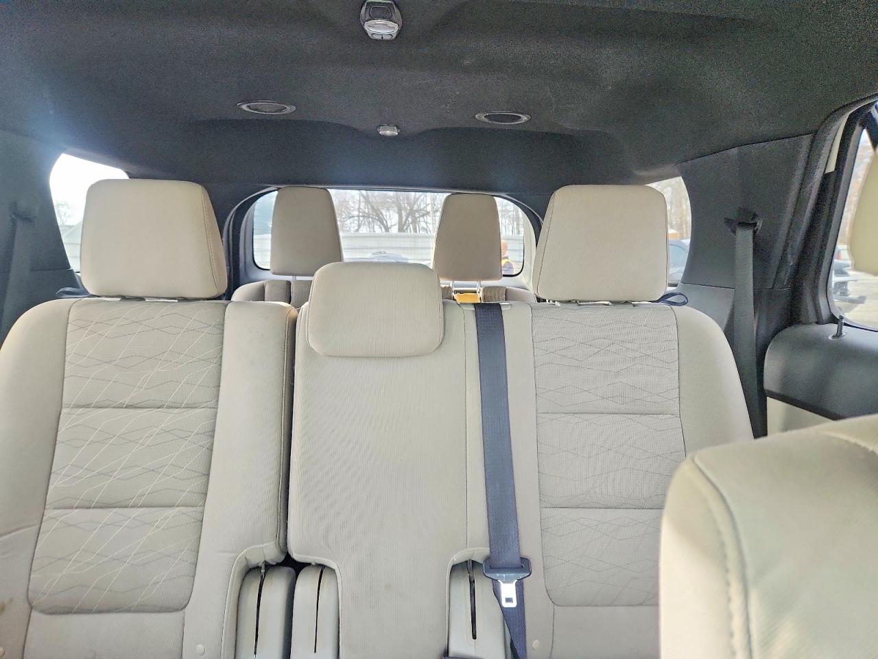 2011 Ford Explorer Белый vin: 1FMHK7B82BGA86071