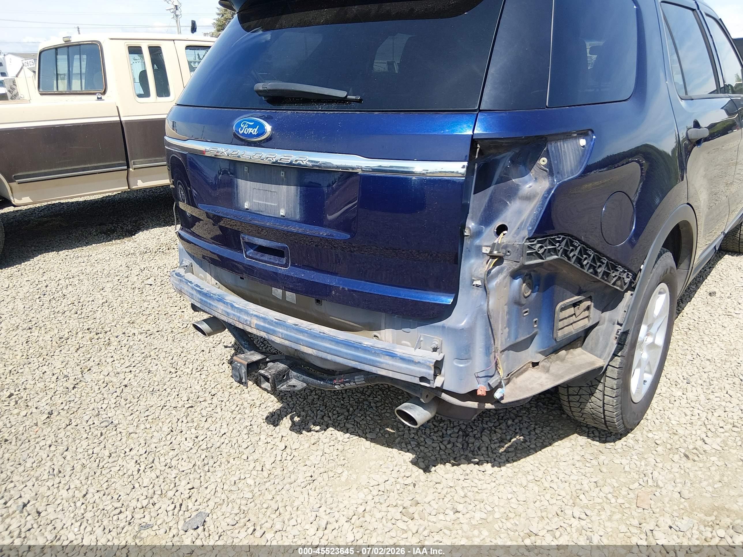 2011 Ford Explorer   Blue vin: 1FMHK7B83BGA43391