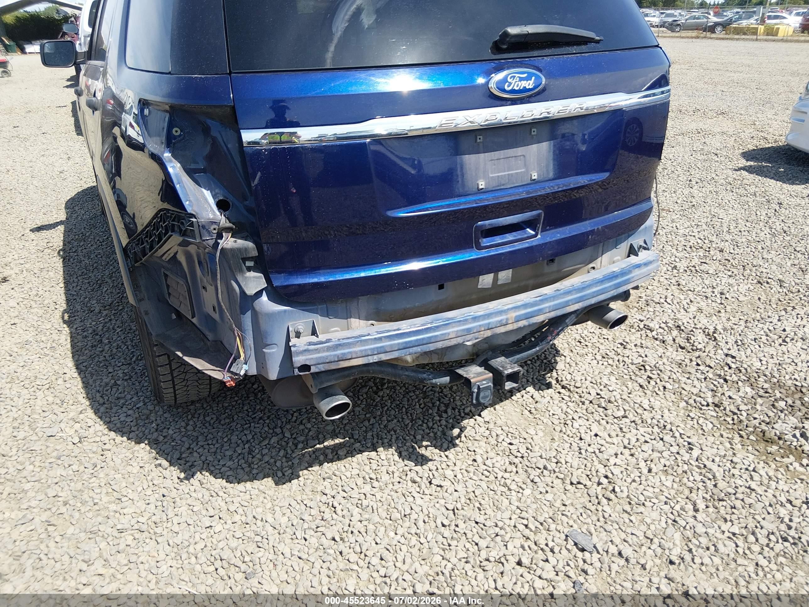 2011 Ford Explorer   Blue vin: 1FMHK7B83BGA43391