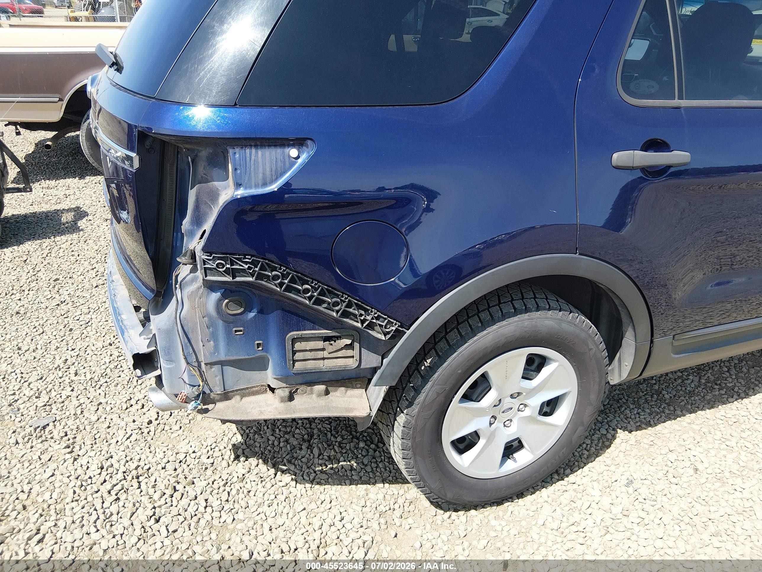 2011 Ford Explorer   Blue vin: 1FMHK7B83BGA43391